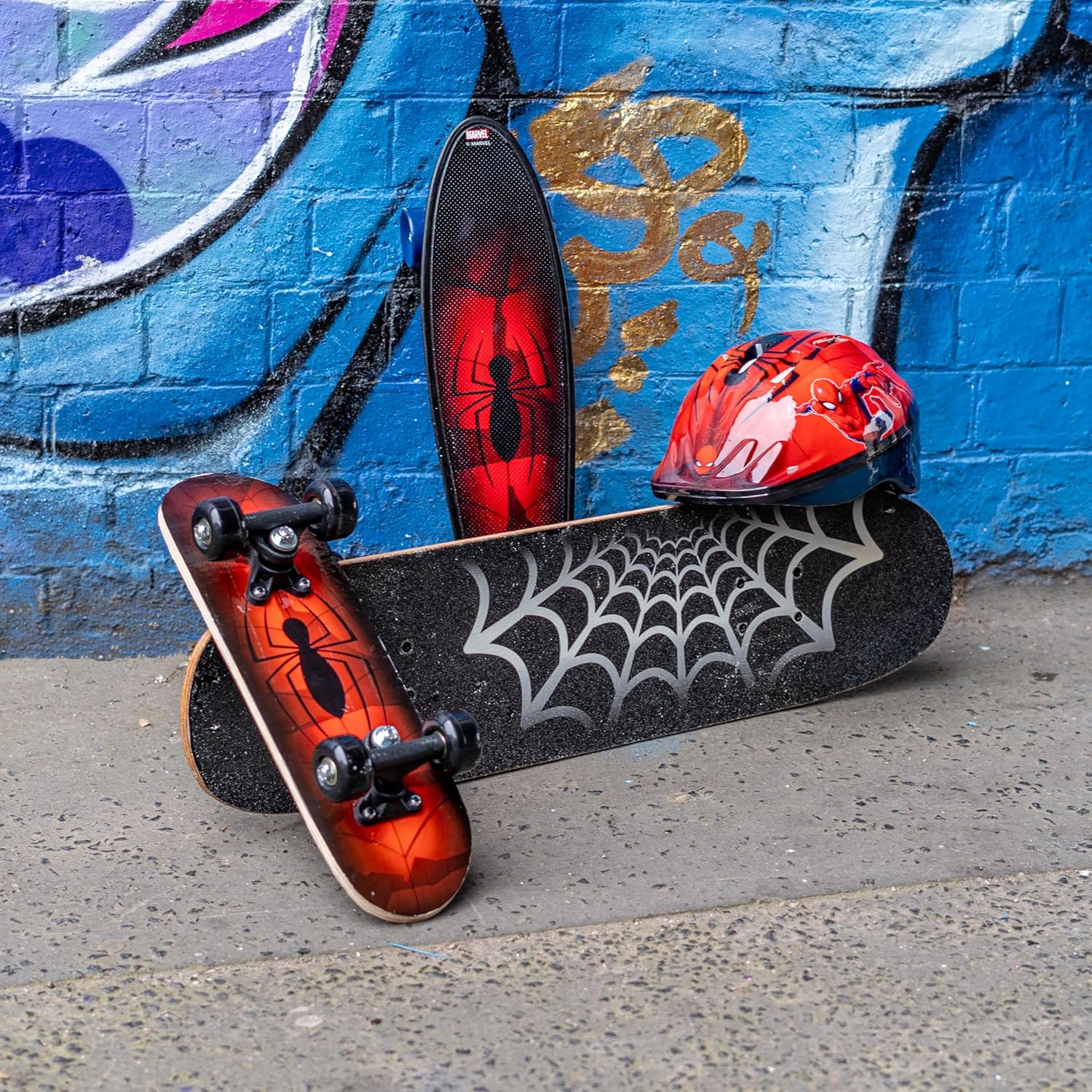 Spiderman Kids Beginners Skateboard | Officially Licensed Graphics Durable 7-Ply Deck Smooth PVC Wheels | Offering Enhanced Stability Balance and Coordination Development | Age 5+