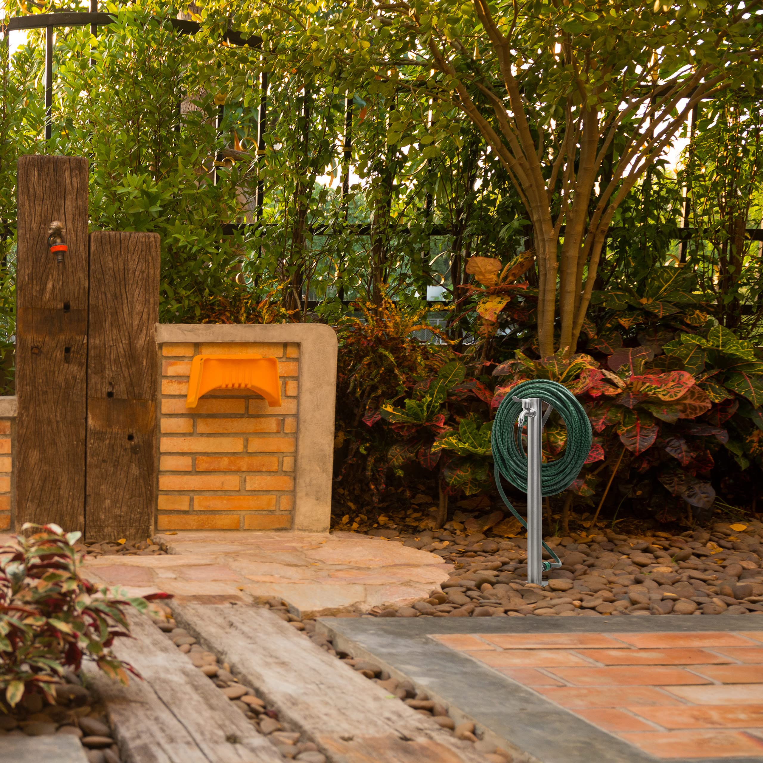Relaxdays Fontana Portatubo, per Tubi 45 m, HxLxP: 66x29x15 cm, Colonnina da Giardino, Avvolgitubo, Puntale, Argentato