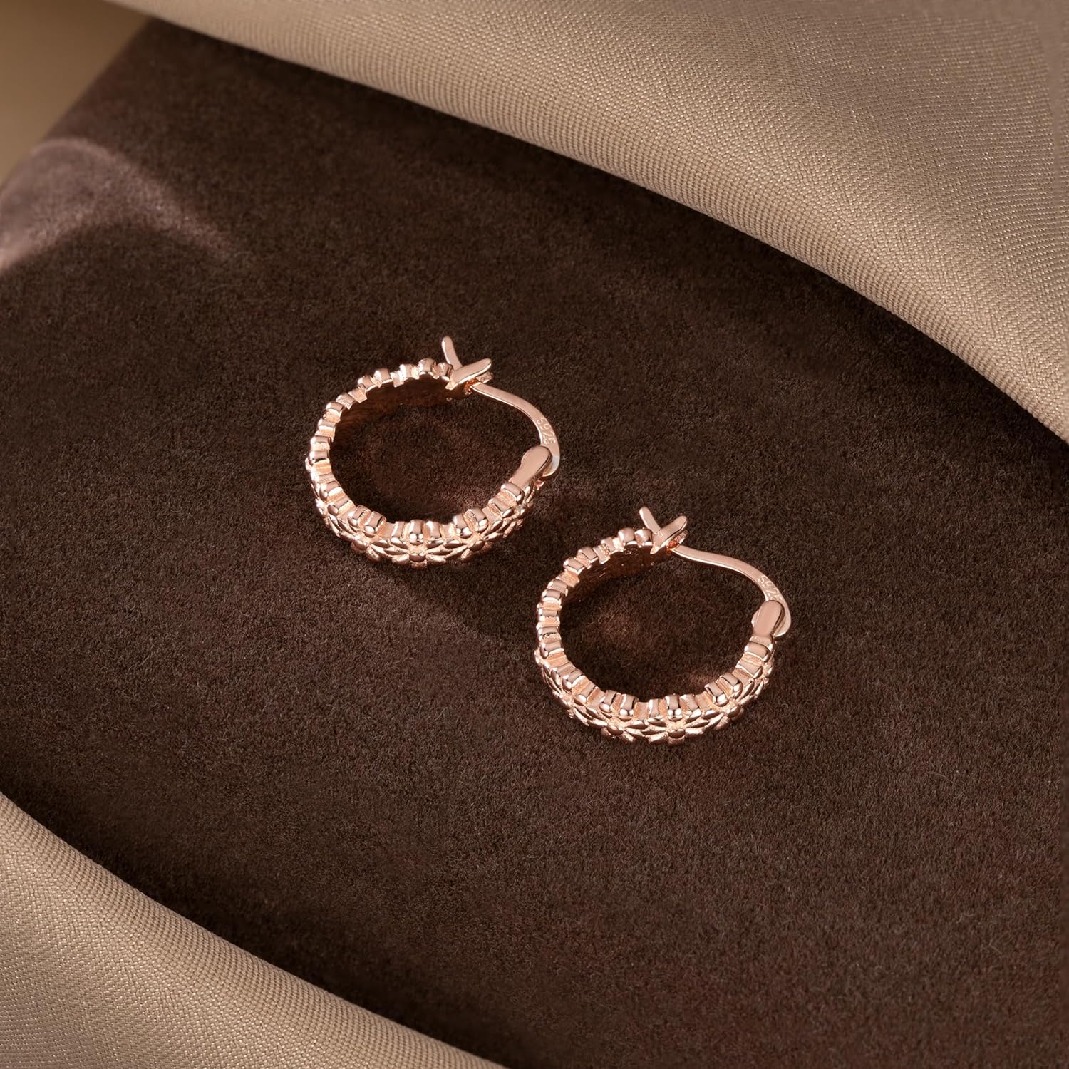 SLUYNZ Solid 925 Sterling Silver Daisy Flower Hoop Earrings for Women Teens Cluster Flower Hoop Earrings
