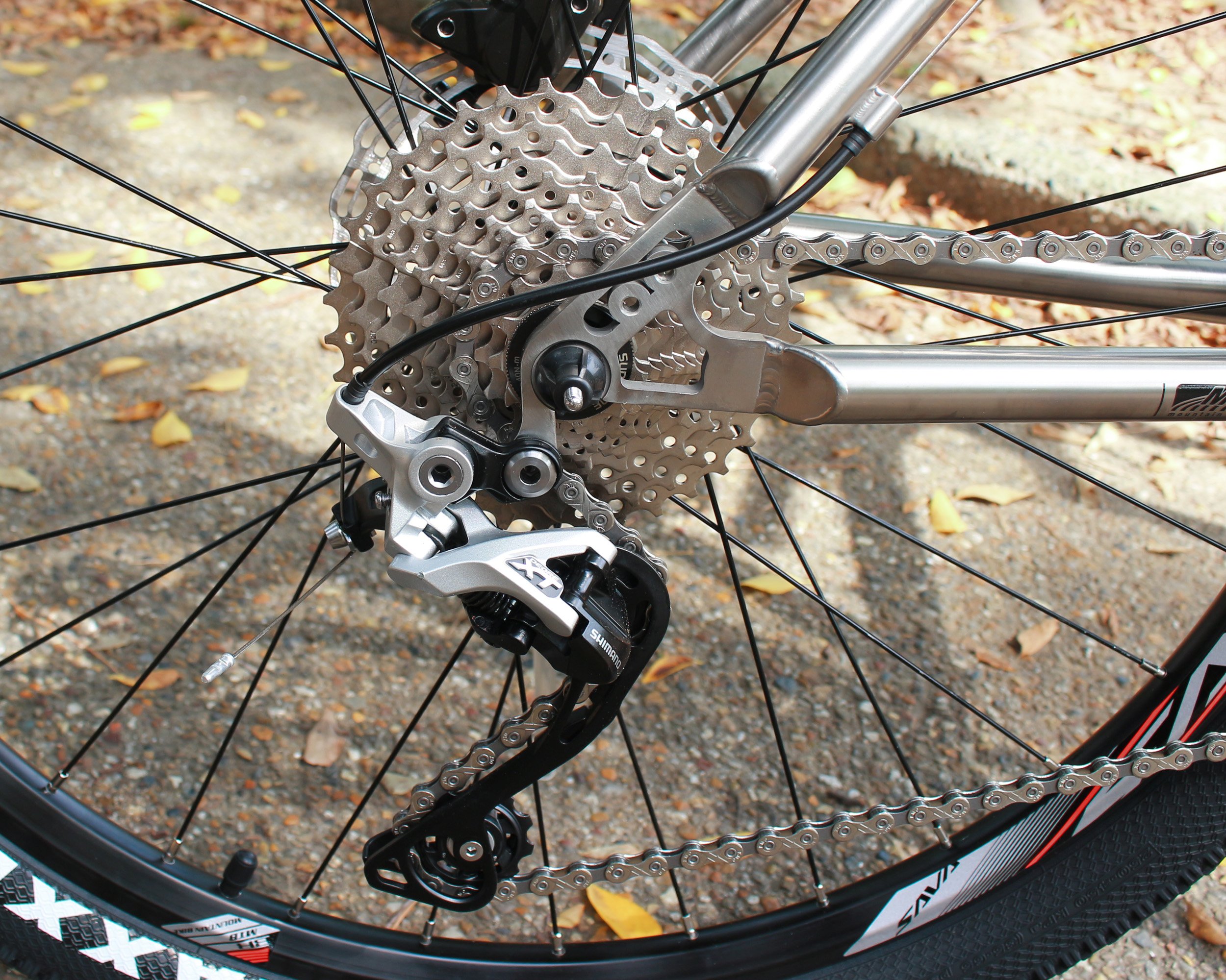 Amazon | SAVANE(サヴァーン) TITAN MTB 27.5 SHIMANO DEORE 30speed