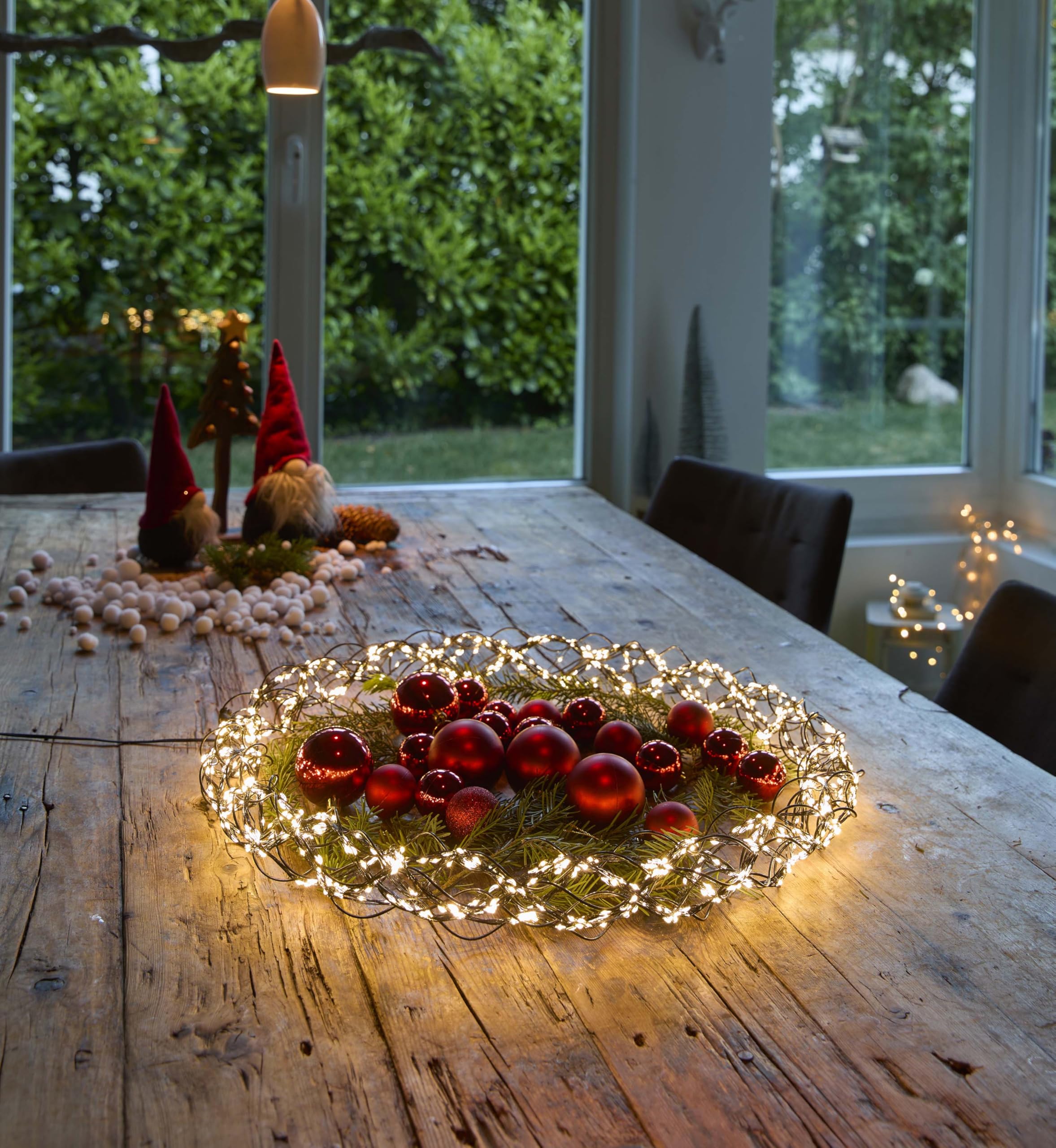 Northpoint Wieniec świetlny XXL LED, 1000 mikro diod LED, średnica 50 cm, z funkcją timera, nadaje się do użytku wewnątrz i na zewnątrz (czarny)