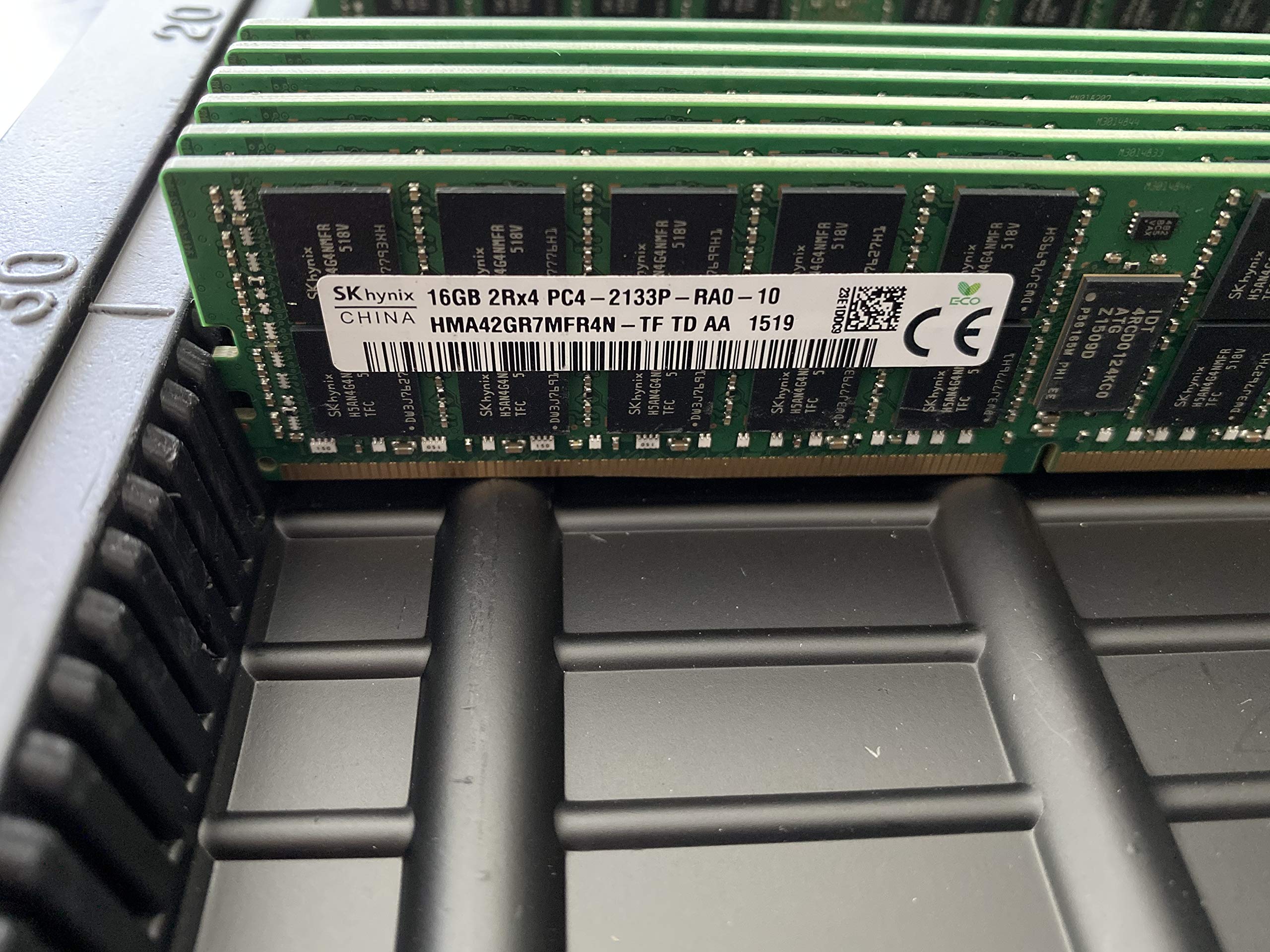 HP純正品　DDR4-2133 Unbuffered ECC 8GBx2 s-l400.jpg