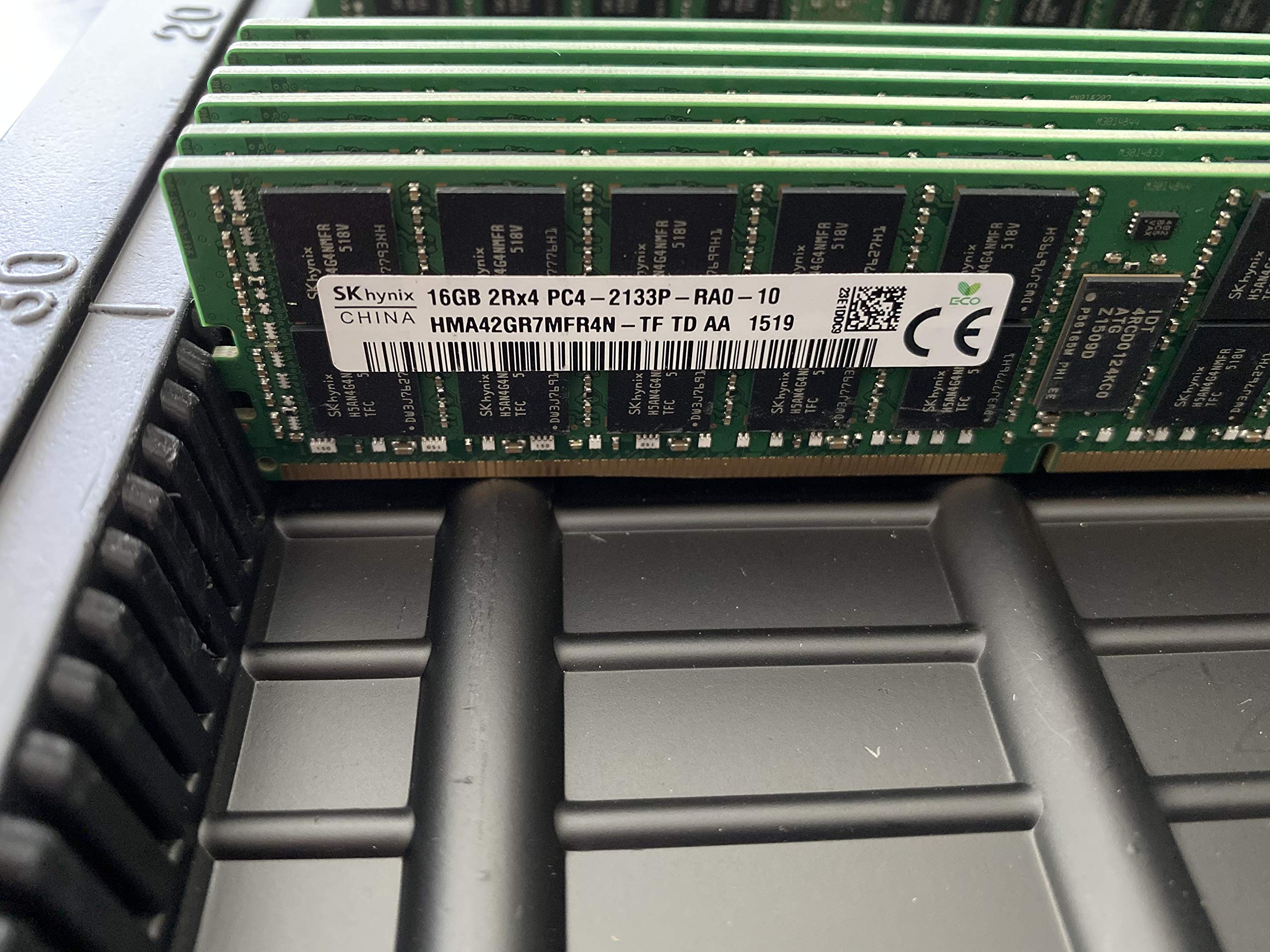 Hynix DDR4-2133 32GB/4Gx72 ECC/REG CL15 Chip Server Memory HMA84GR7MFR4N-TF