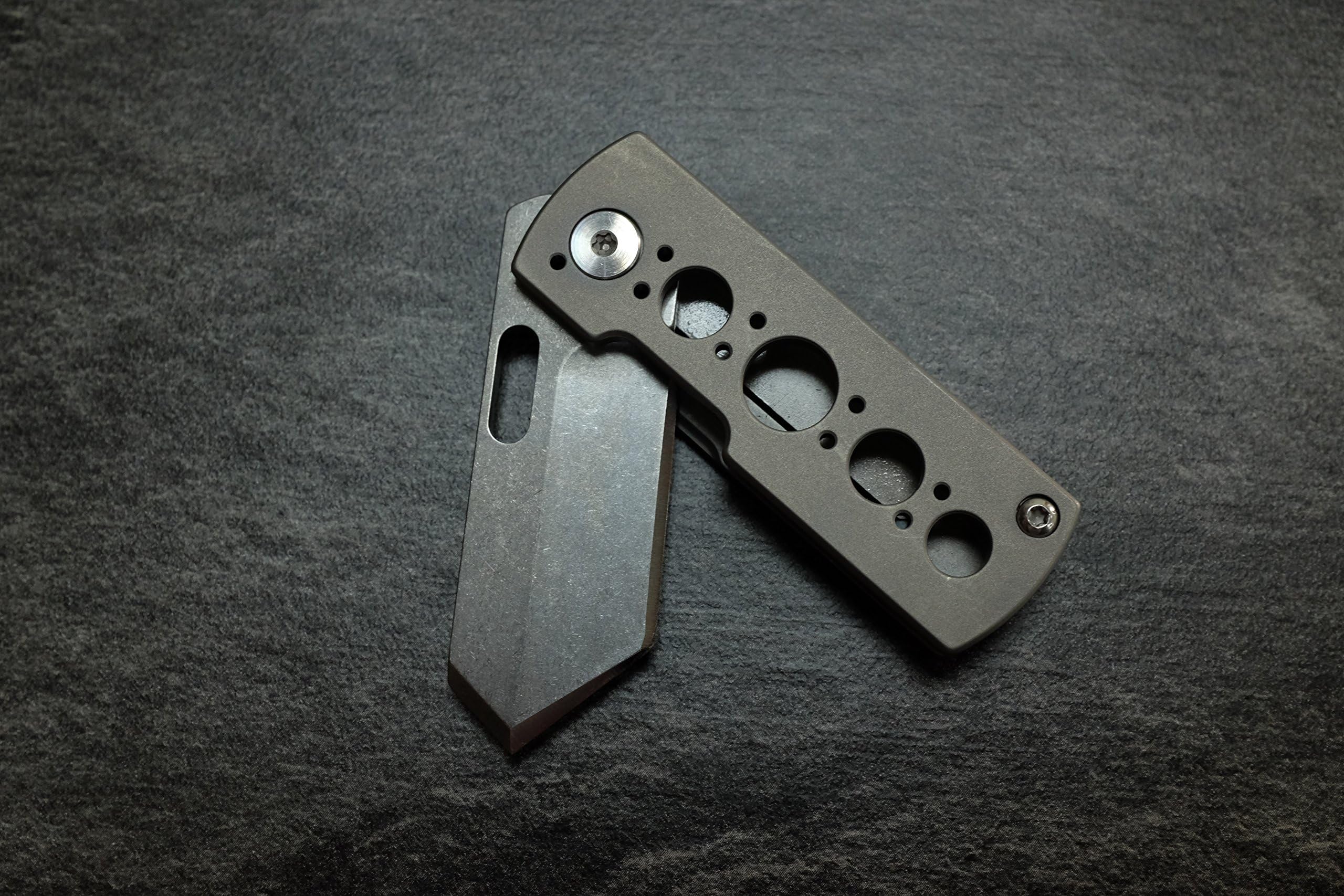 Dart | Titanium Nano Blade, Micro Blade, Pocket Knife