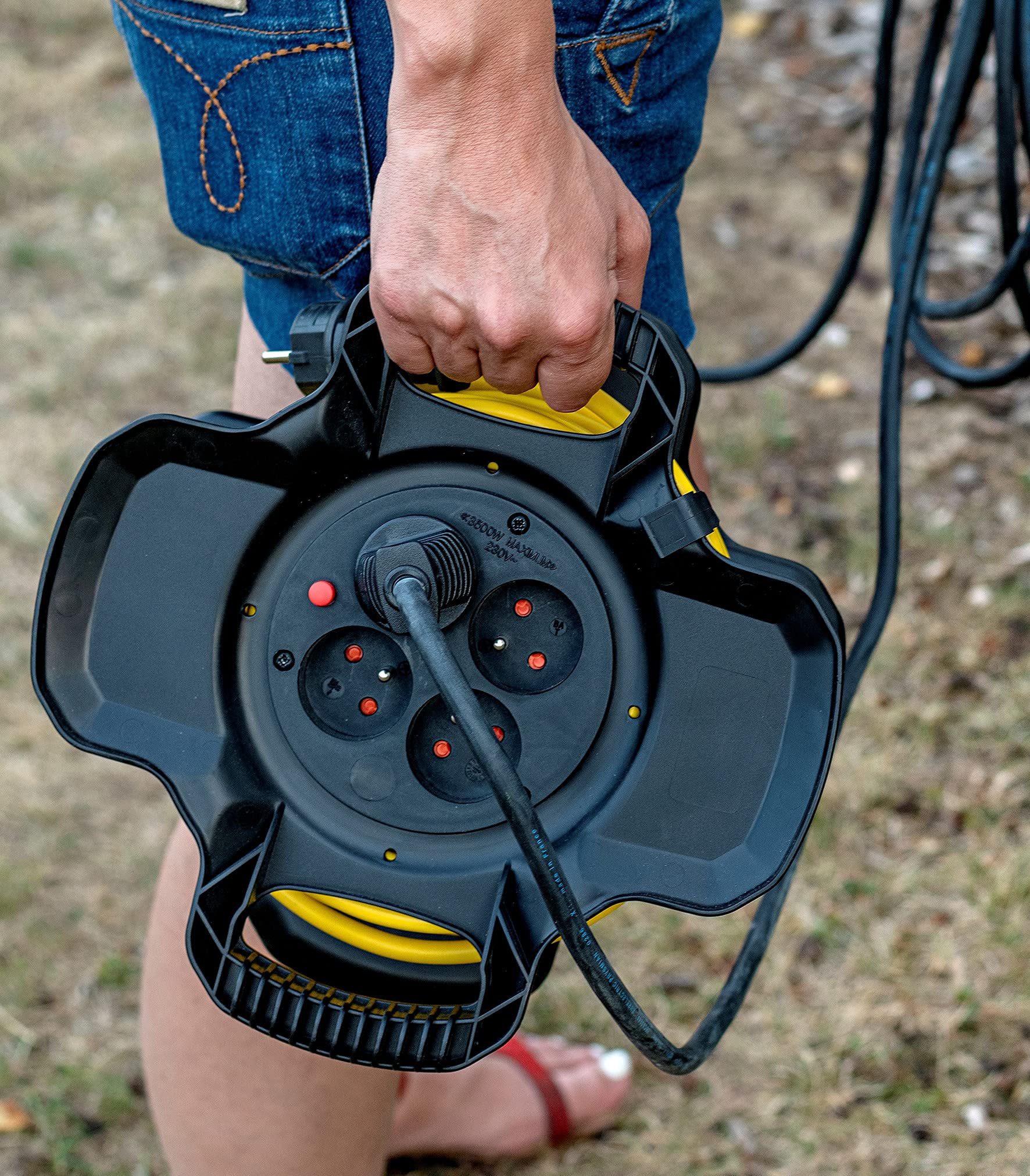 Brennenstuhl X-GUM - Enrollador de cable eléctrico compacto (4 tomas (20 m, uso en interiores, fabricado en Francia)