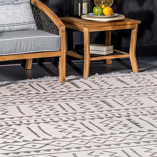 Miniatura 8 de nuLOOM Gretchen - Alfombra tribal para interiores y exteriores, 5 x 8 pies, color gris claro