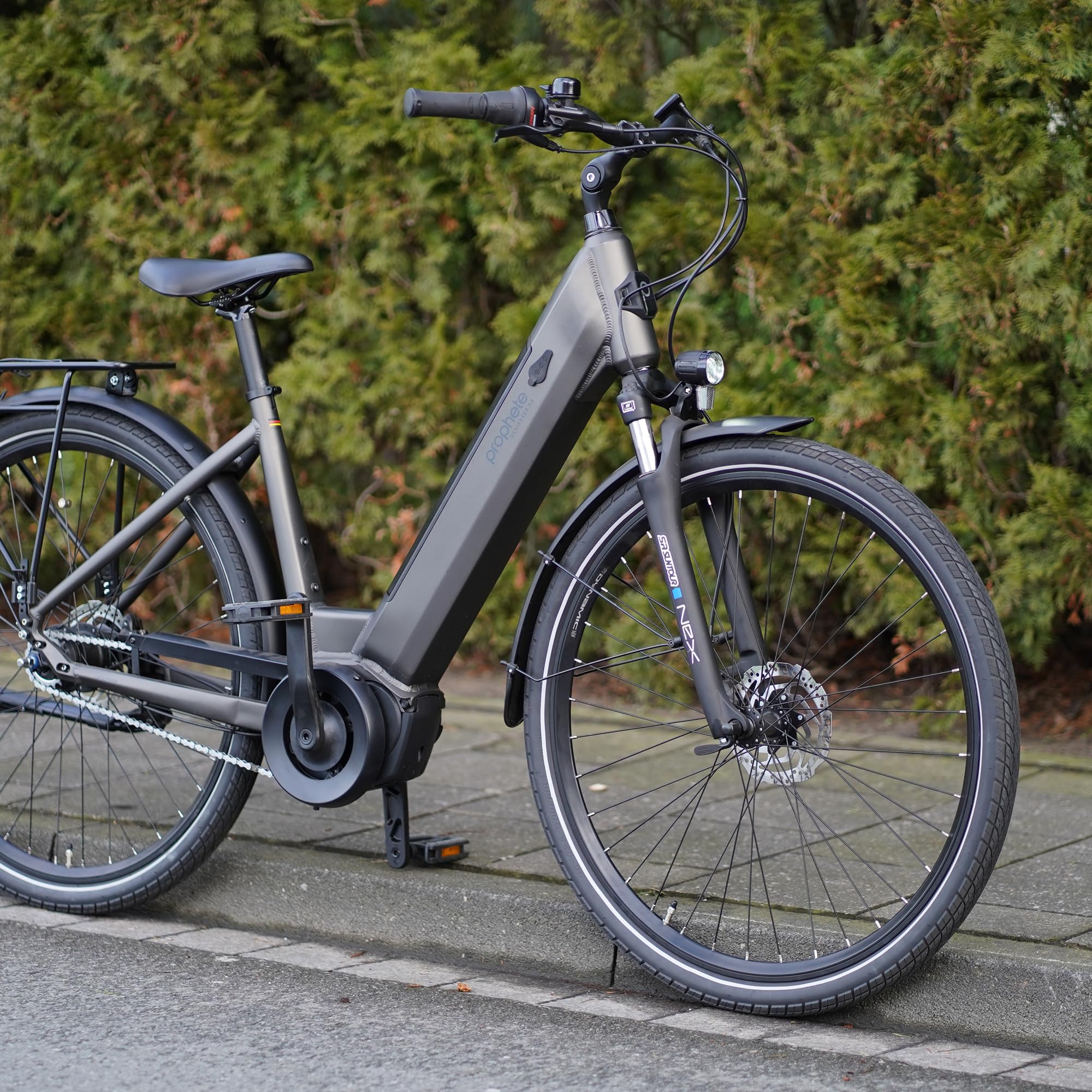 jeep trekking e-bike TLR 7010, 28', Shimano Tourney 7 Speed Derailleur, Black Sports & Outdoors UVP20 Built on a 26 CUBE KATHMANDU HYBRID ONE color:Rouge Nebula