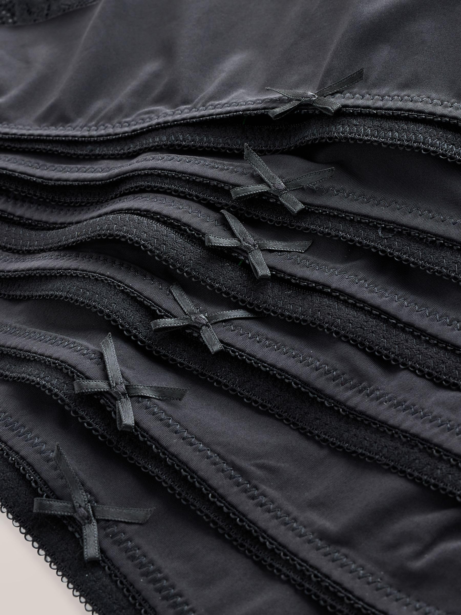 NEXT Damen Nahtlose Slips mit Spitzenrückseite im 7er-Pack, Brazilian