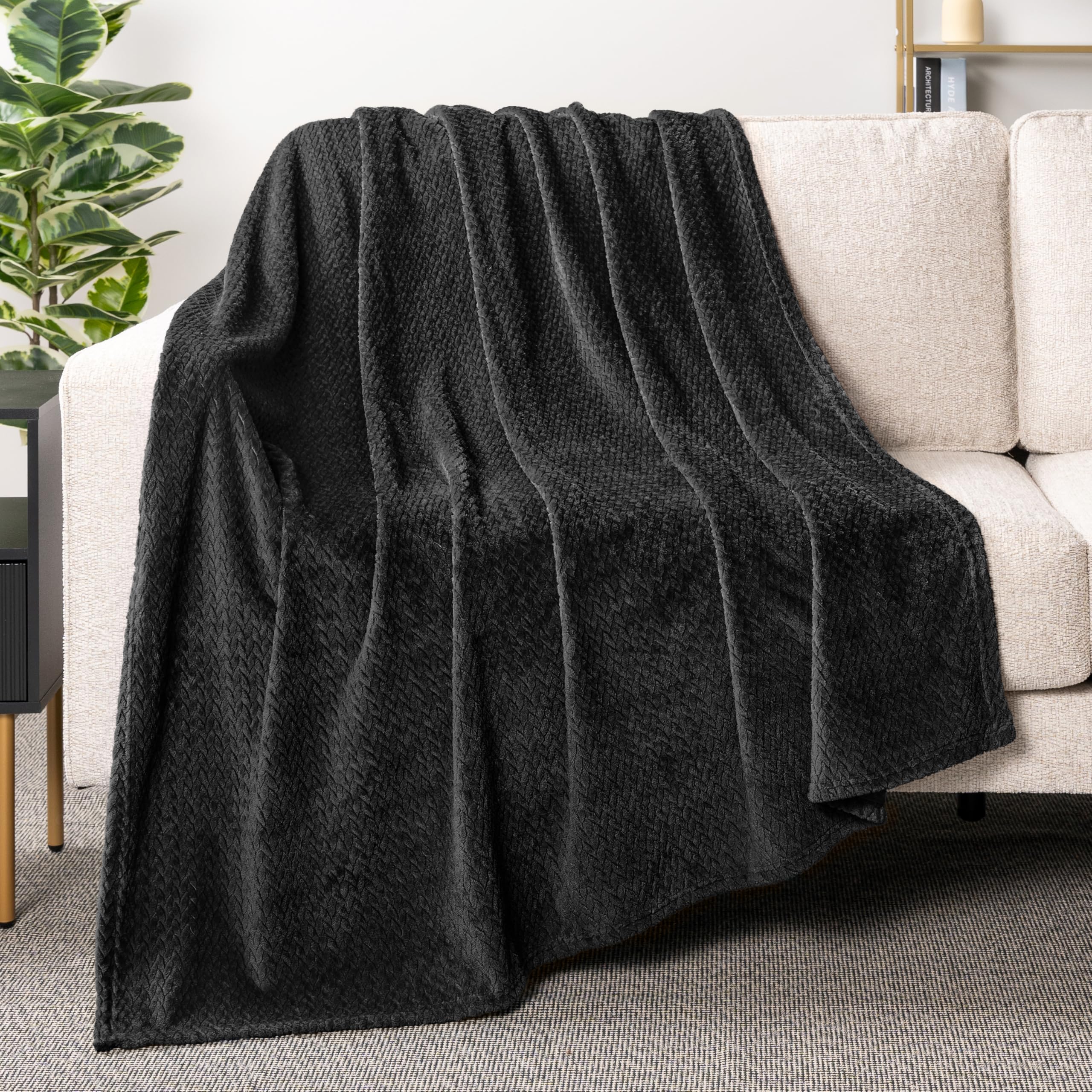Pavilia Men's Black Soft Fleece Solid Throw Blanket For Couch, Lightweight Plush Warm Blankets For Bed, Fuzzy Cozy Flannel Blanket Throw For Sofa, Travel, Jacquard Pattern, 50X60 Inch
