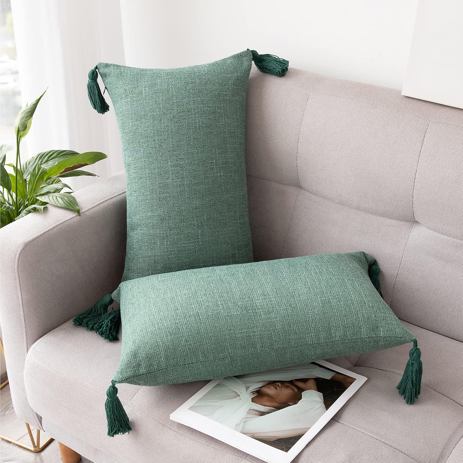 SHANLUO Throw Pillow Covers with Tassels Decorative Pillows Outdoor