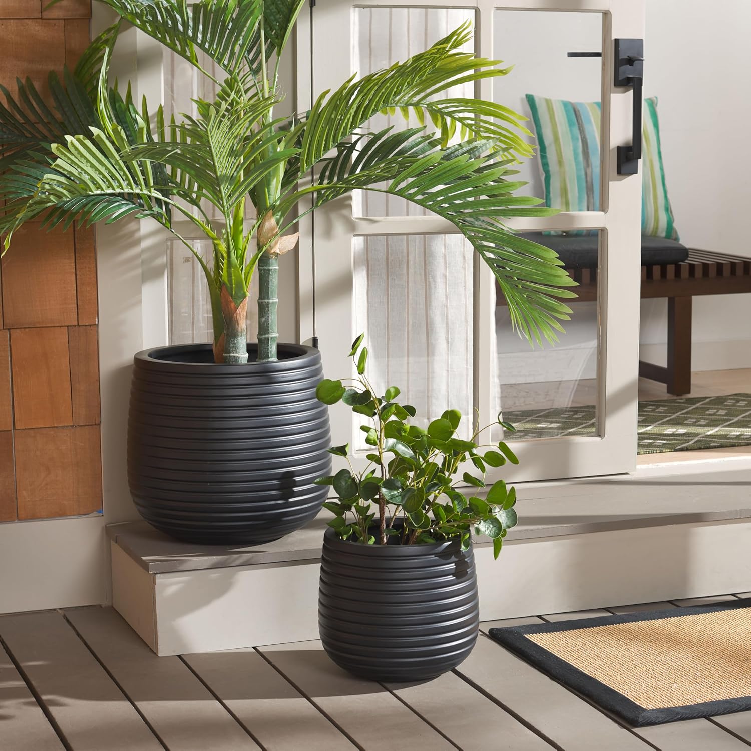 SAFAVIEH Outdoor - Jasper Black Cement Ficonstone Planter Pot Set of 2 with Drainage Hole, Frost Resistant Garden Planters for Patio, Deck, Indoor Outdoor Use (PAT1535A-SET2)