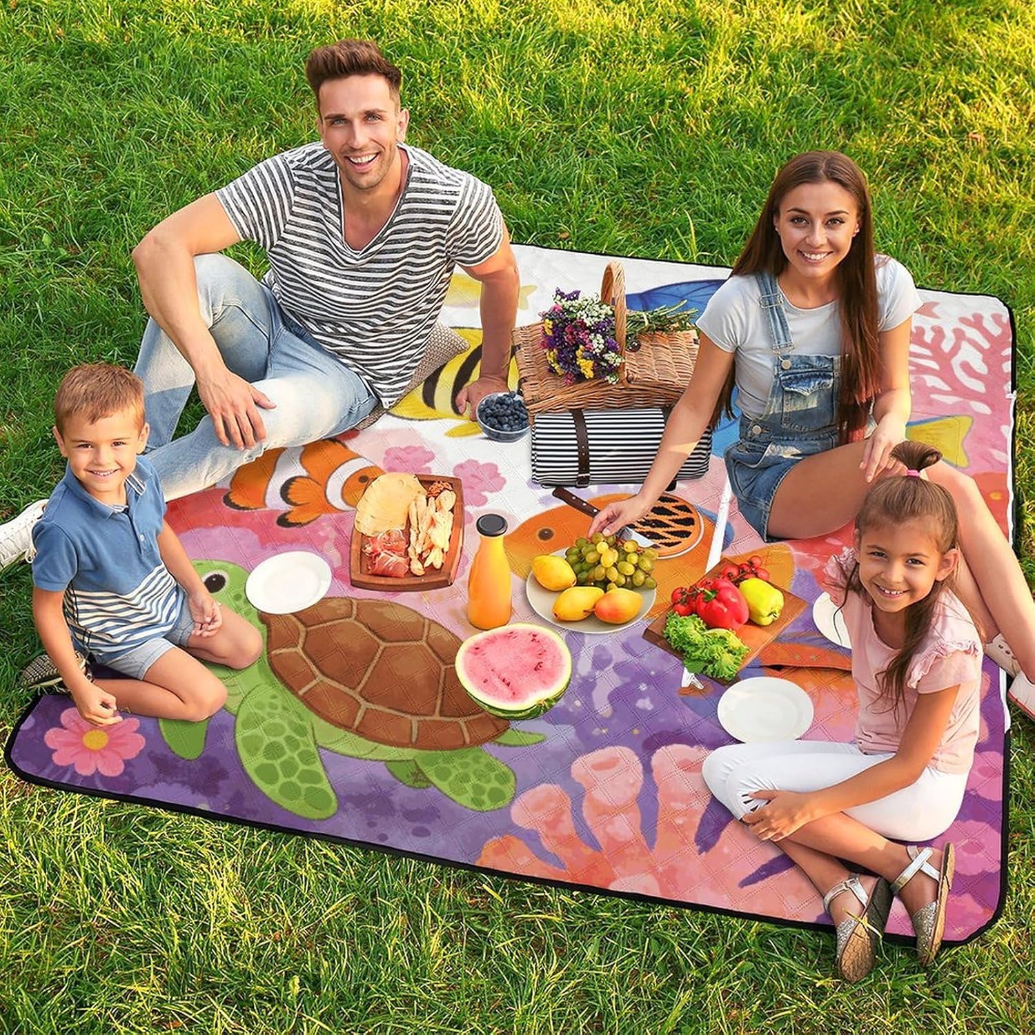 Sea Life Picnic Blanket with Zipper Water Resistant Sand Free Picnic Mat Washable Foldable Easy Carry Beach Blanket for Lawn Beach Hiking Camping