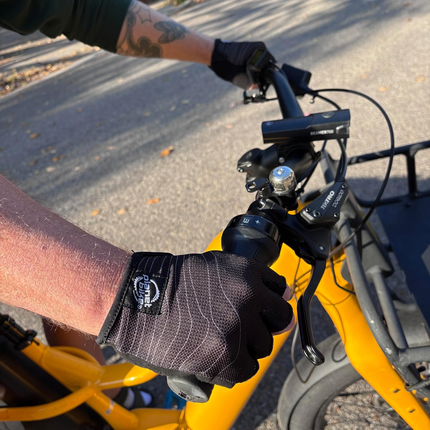 Planet Bike Topo Trail Gel Half Finger Cycling Gloves - Image 7