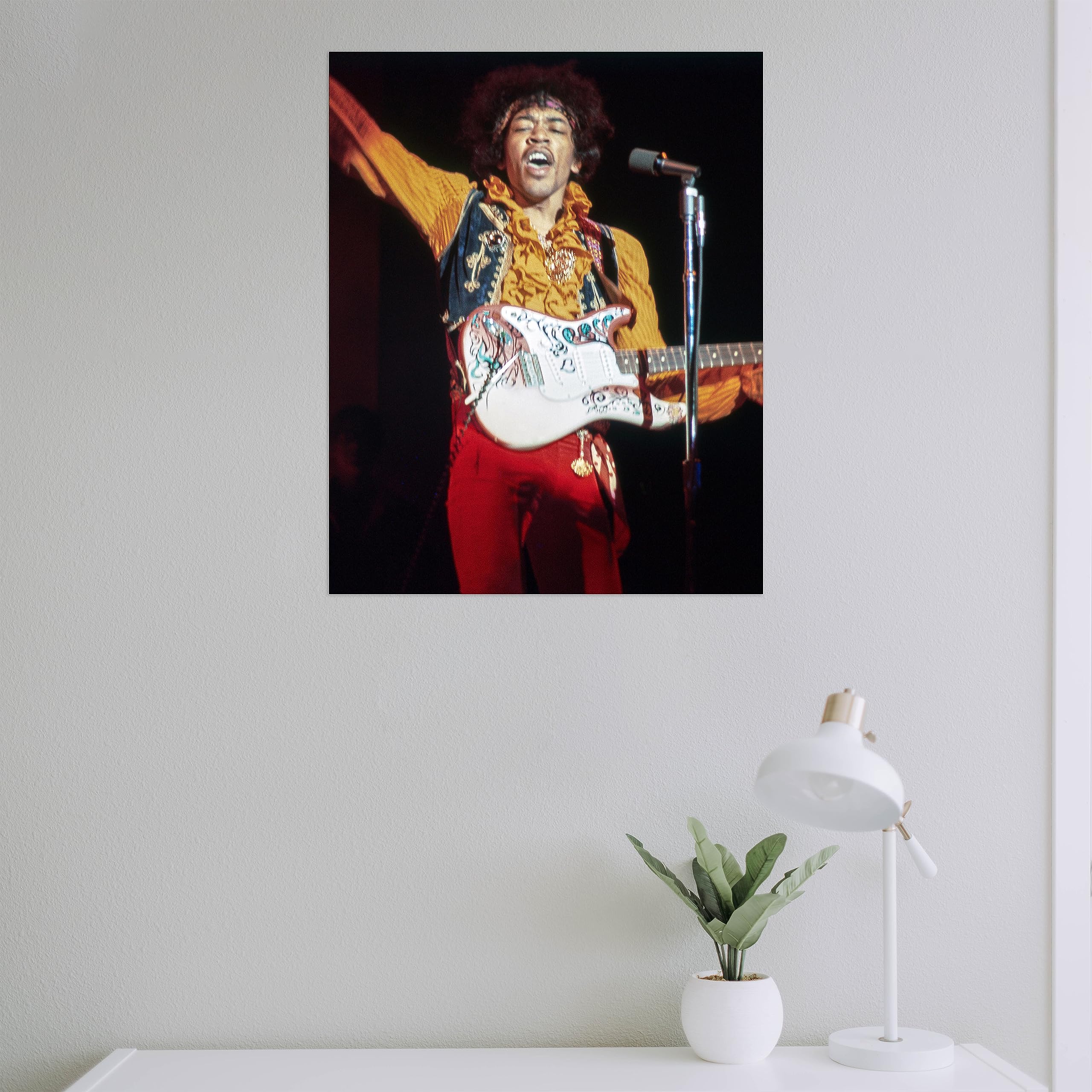 Amazon.com: Globe Photos Jimi Hendrix Singing on Stage at Monterey