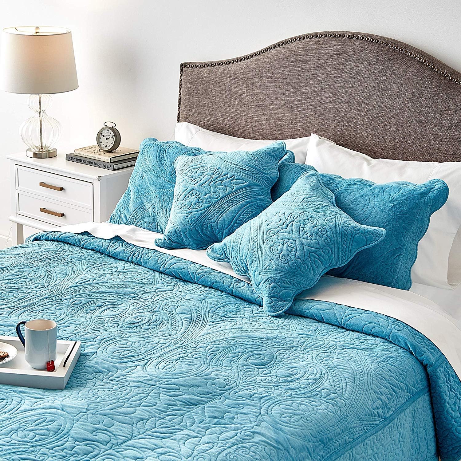 Tache 3 Piece Super Soft Floral Magic Carpet Bedspread Quilt Set in Solid Blue, Twin