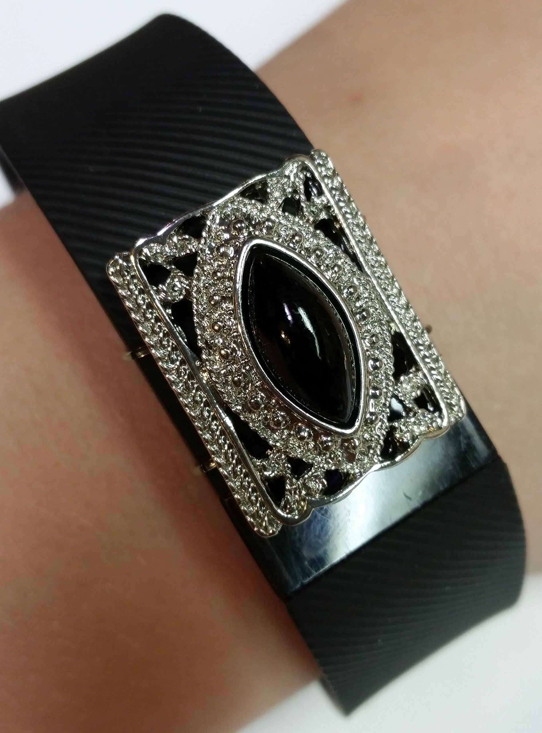 Stepbling Compatible with Fitbit Bling Accessory "Bรฉatrice"