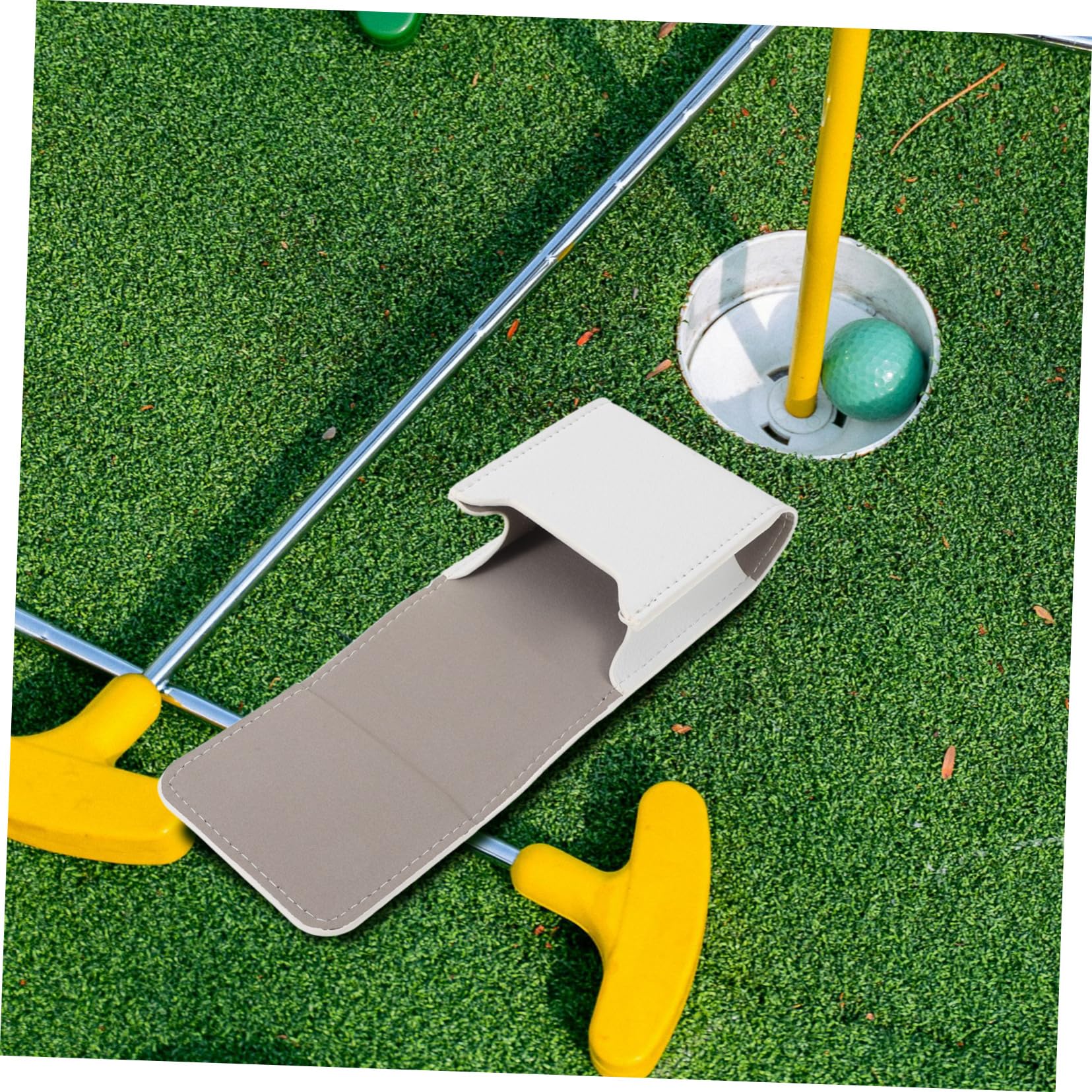 BESTonZON De Rangement pour Télémètre Petit De Golf Stockage Cas Léger Poche Mince Caddie Accessoire pour Télémètre Télémètre pour Les Jours Blanche Faux Cuir