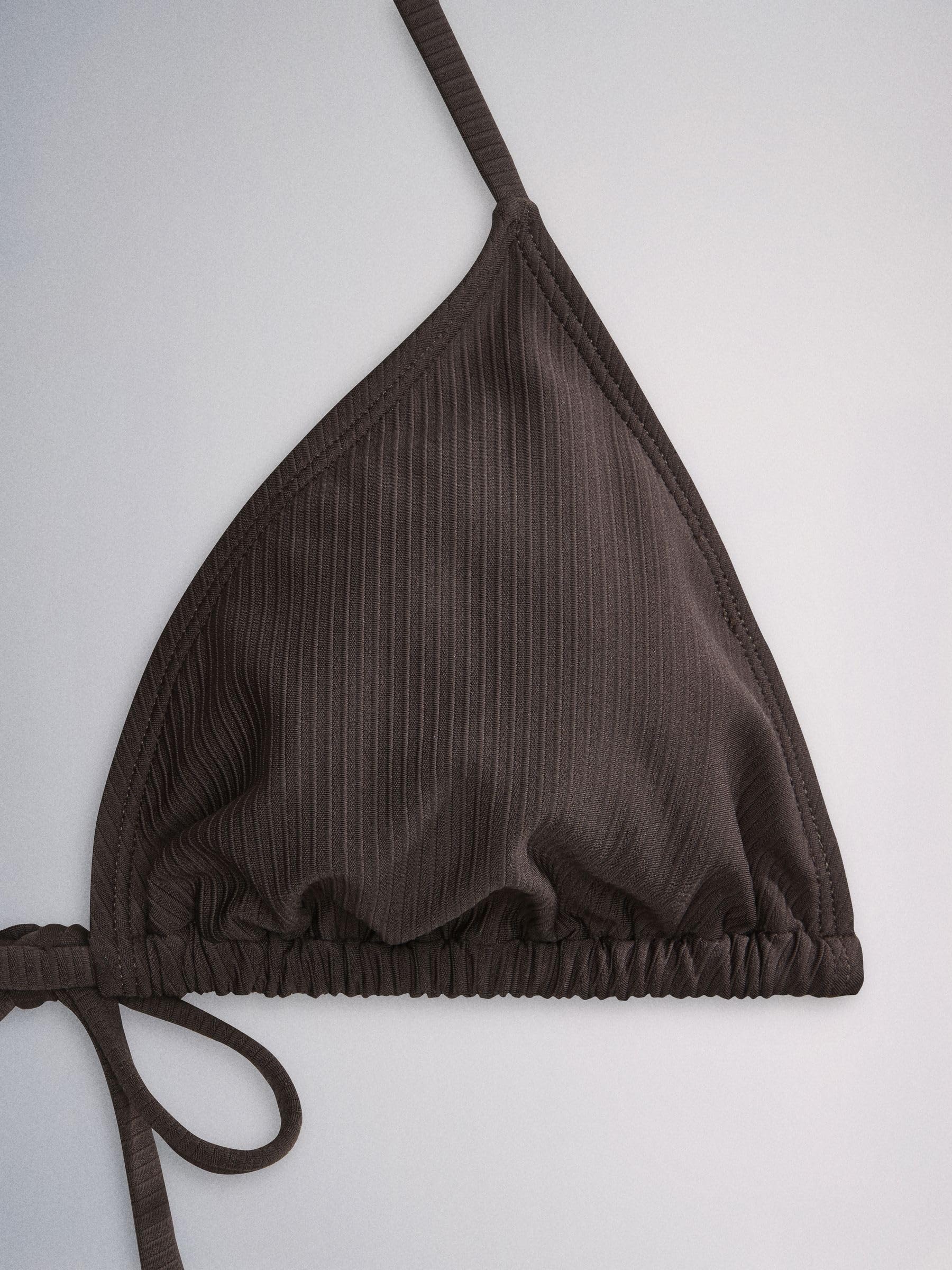 THE SET Mujeres Pack de 3 Tops de Bikini Triangulares de diseño Anudado