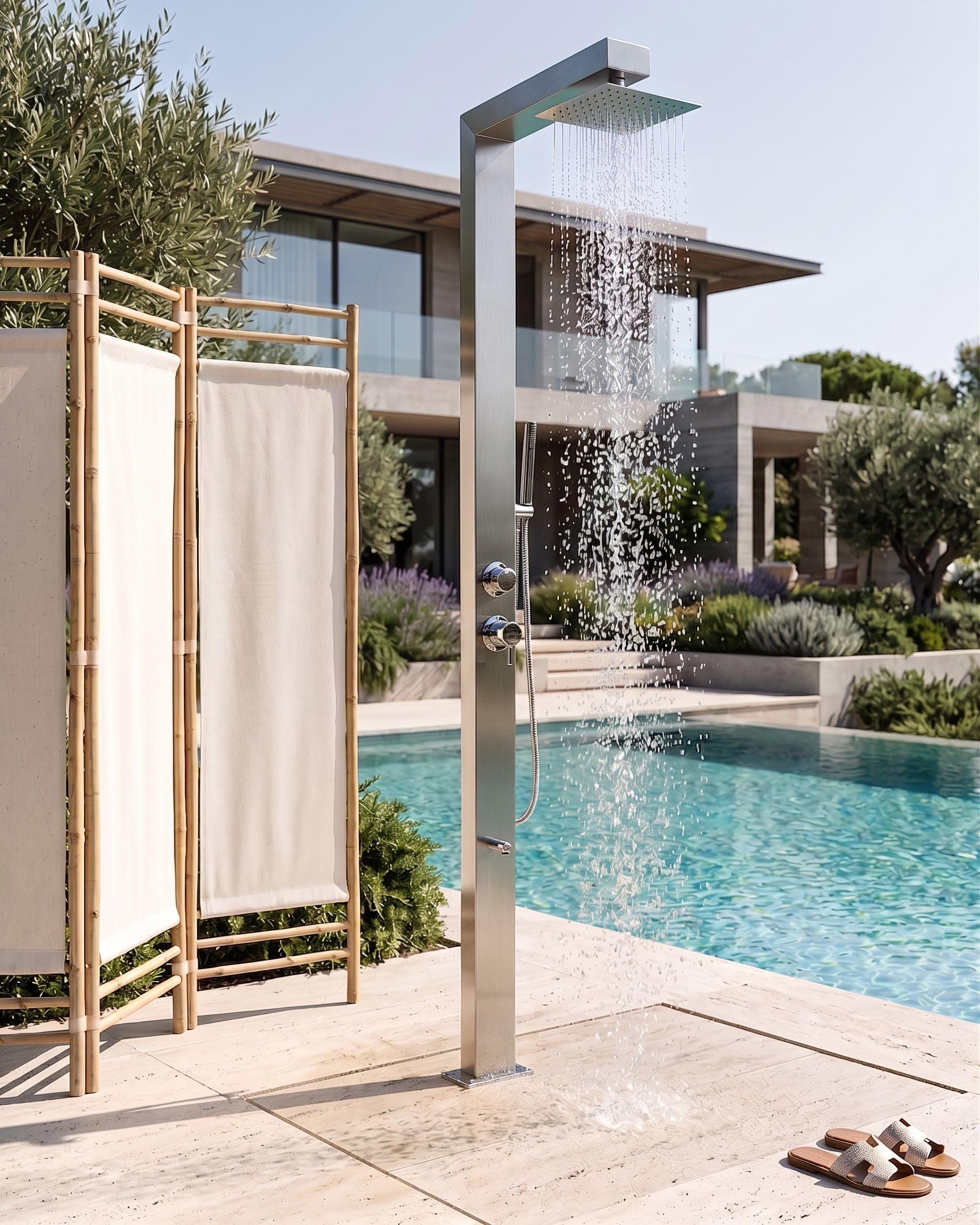 Beliani Set Doccia Miscelatore da Giardino per Esterni Moderno in Acciaio Inox e ABS Color Argento