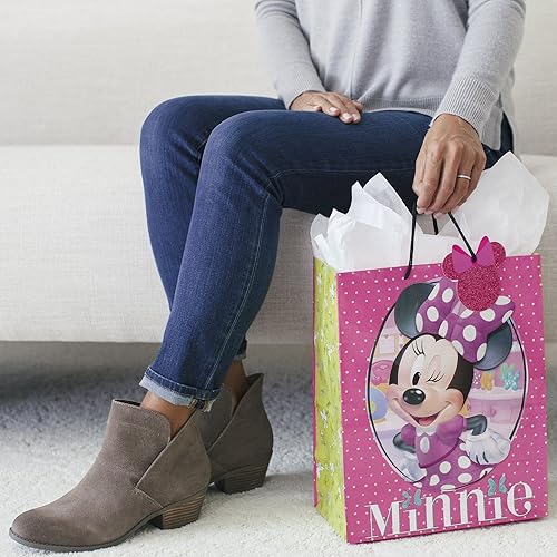 Miniatura 9 de Hallmark Bolsas de regalo de Navidad de Mickey y Minnie en varios tamaños (4 bolsas 2 medianas de 9 pulgadas, 2 grandes de 13 pulgadas) para niños,