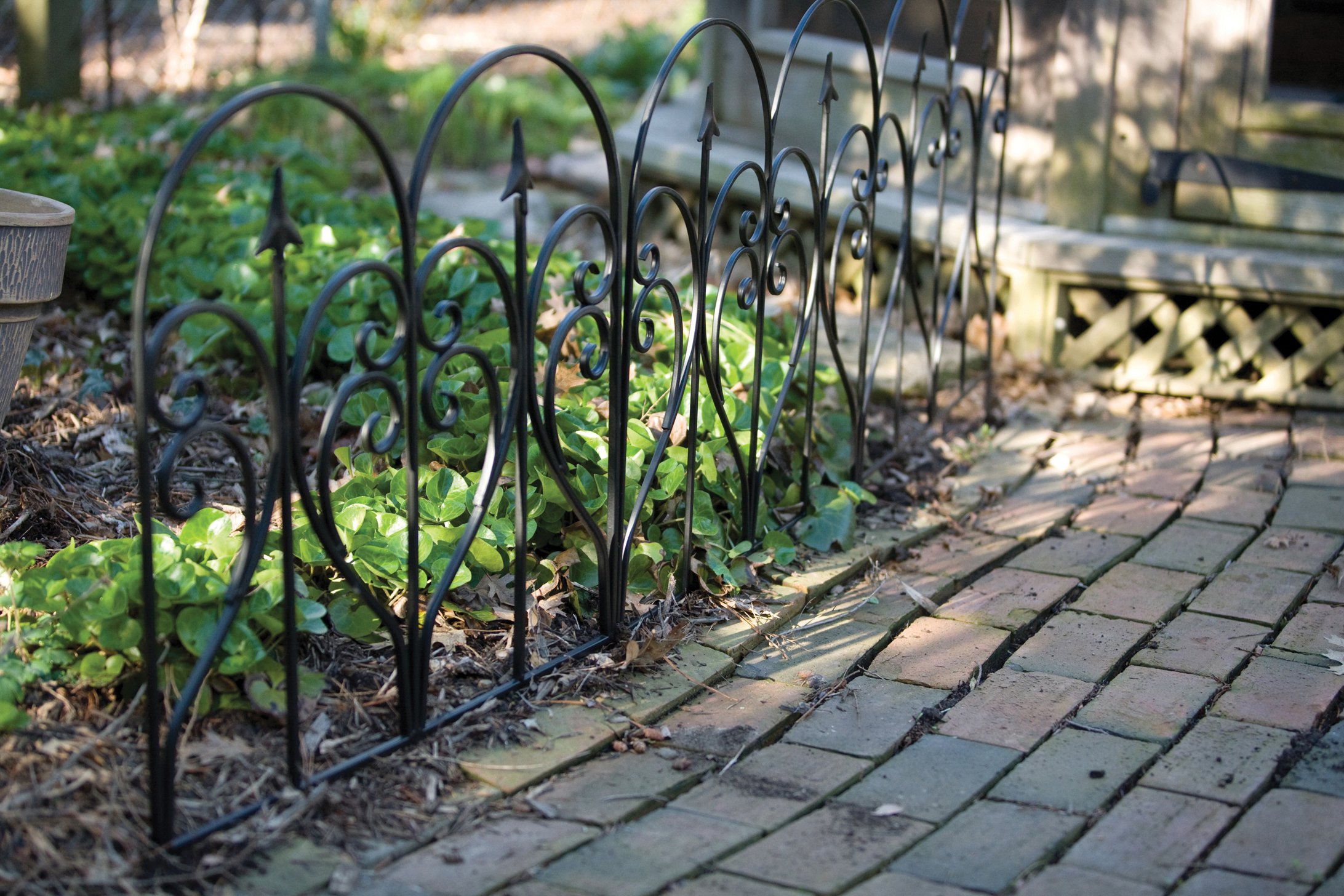❀conana❀　BORDERS at BALCONY✨ 新タグ付きフリル Panacea 87405 Scroll and Finial Border Fence, Black : Amazon.co.uk