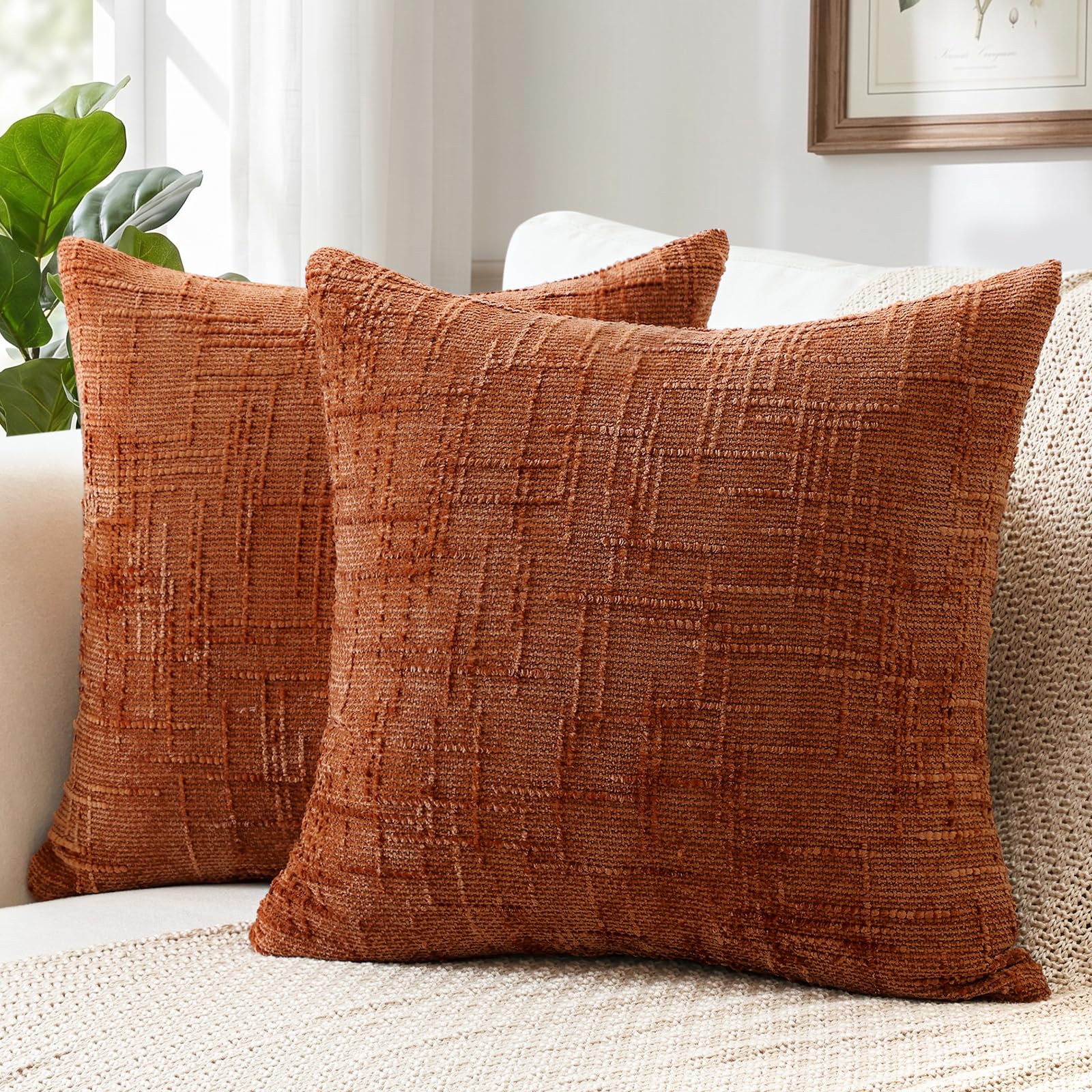 Sungeek Pack of 2 Chenille Textured Cushion Covers 60x60cm, Farmhouse Solid Dyed Throw Pillow Case Cover, Decorative Square Cushion Case for Home Decor Couch Sofa Bed Living Room, Rust