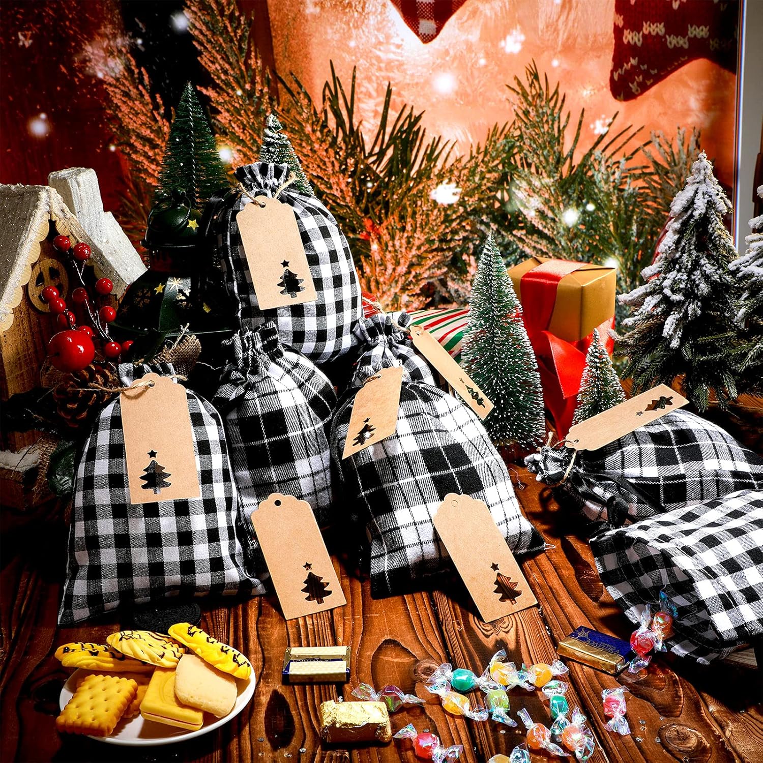 Shappy 20 Pcs Christmas Drawstring Bags 6 x 8 Inch Xmas Buffalo Plaid Burlap Candy Bags Holiday Treat Favor Bags christmas goodie bag with Tags for Fabric Sachets Christmas Party(Plaid,Black and White)