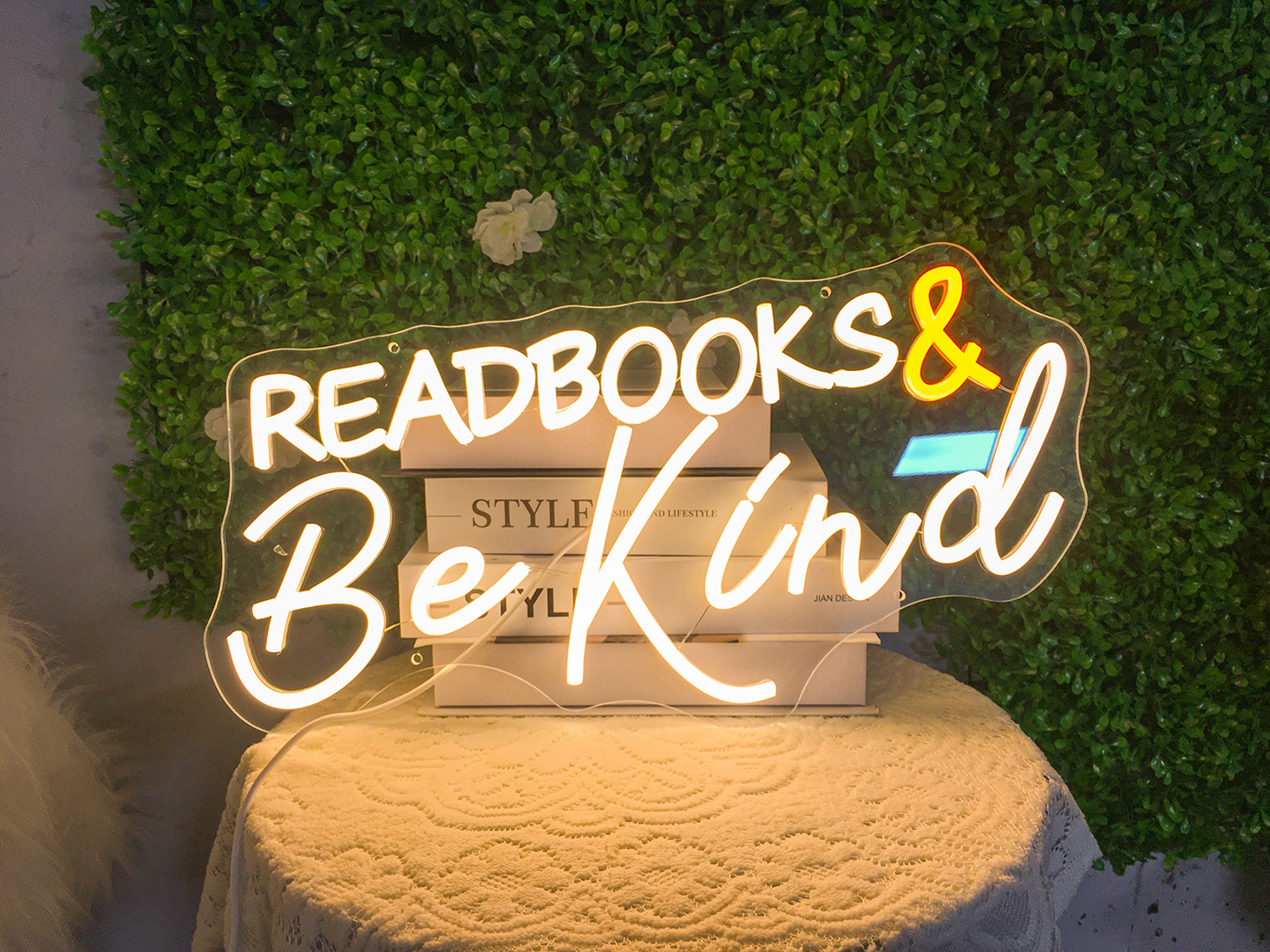 Read Books and Be Kind Neon Sign Letter LED Neon Lights Dimmable