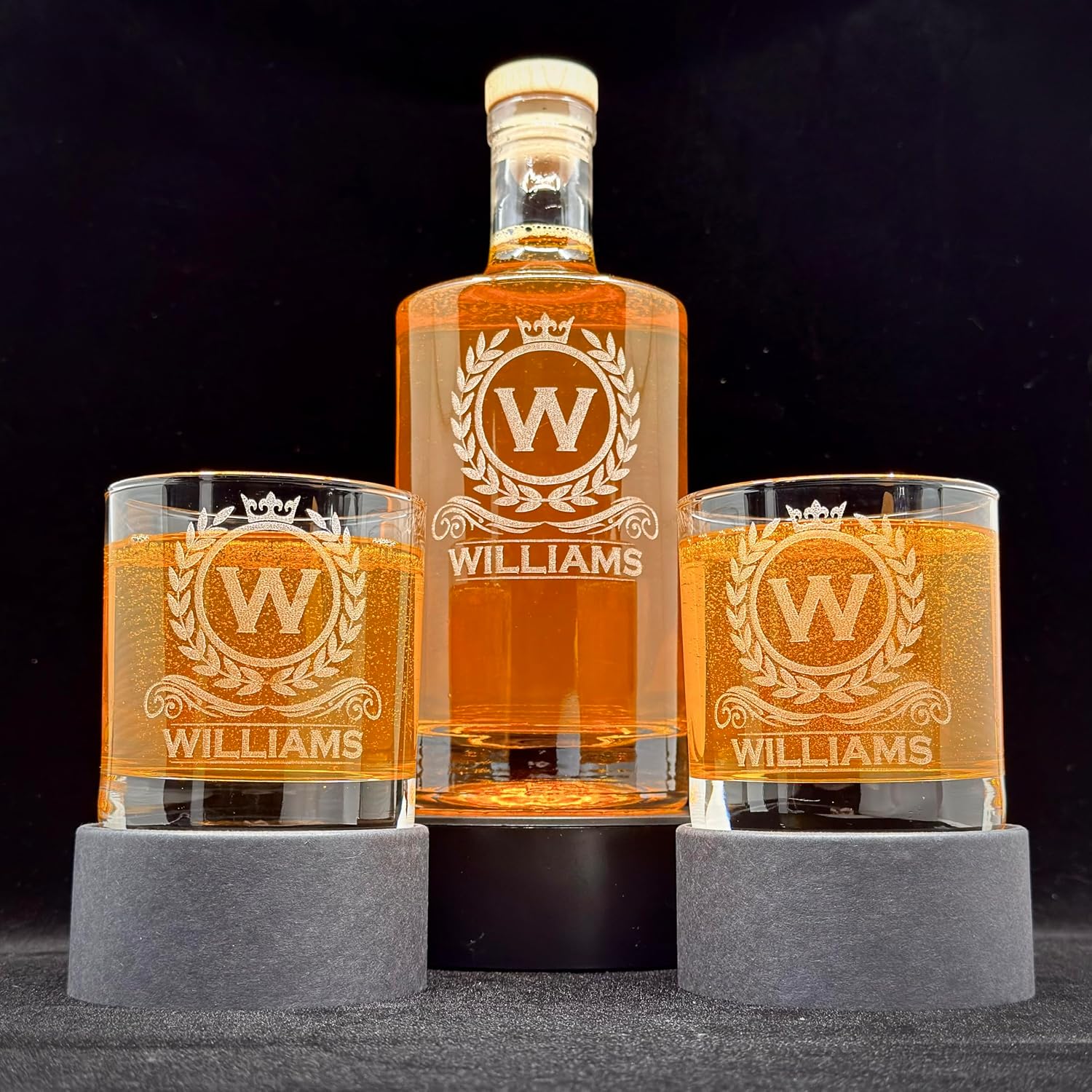 Personalized Whiskey Decanter Set, Custom Engraved Gift for Men, 25oz 750ml Liquor Decanter, Father's Day & Retirement Gifts