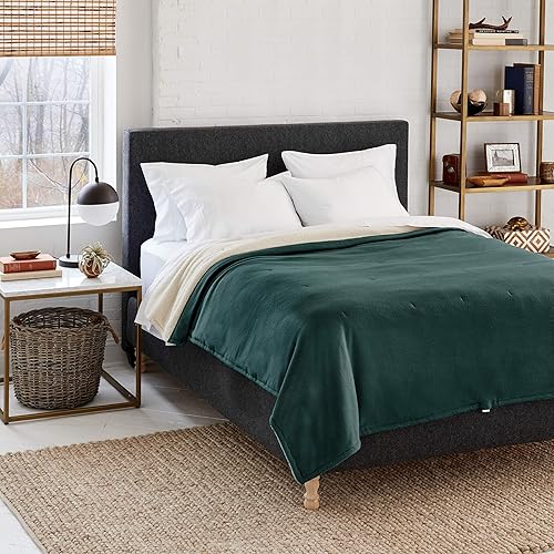 Eddie Bauer Manta térmica eléctrica reversible de forro polarsherpa con tecnología de bajo voltaje segura y cálida, individual, enebro