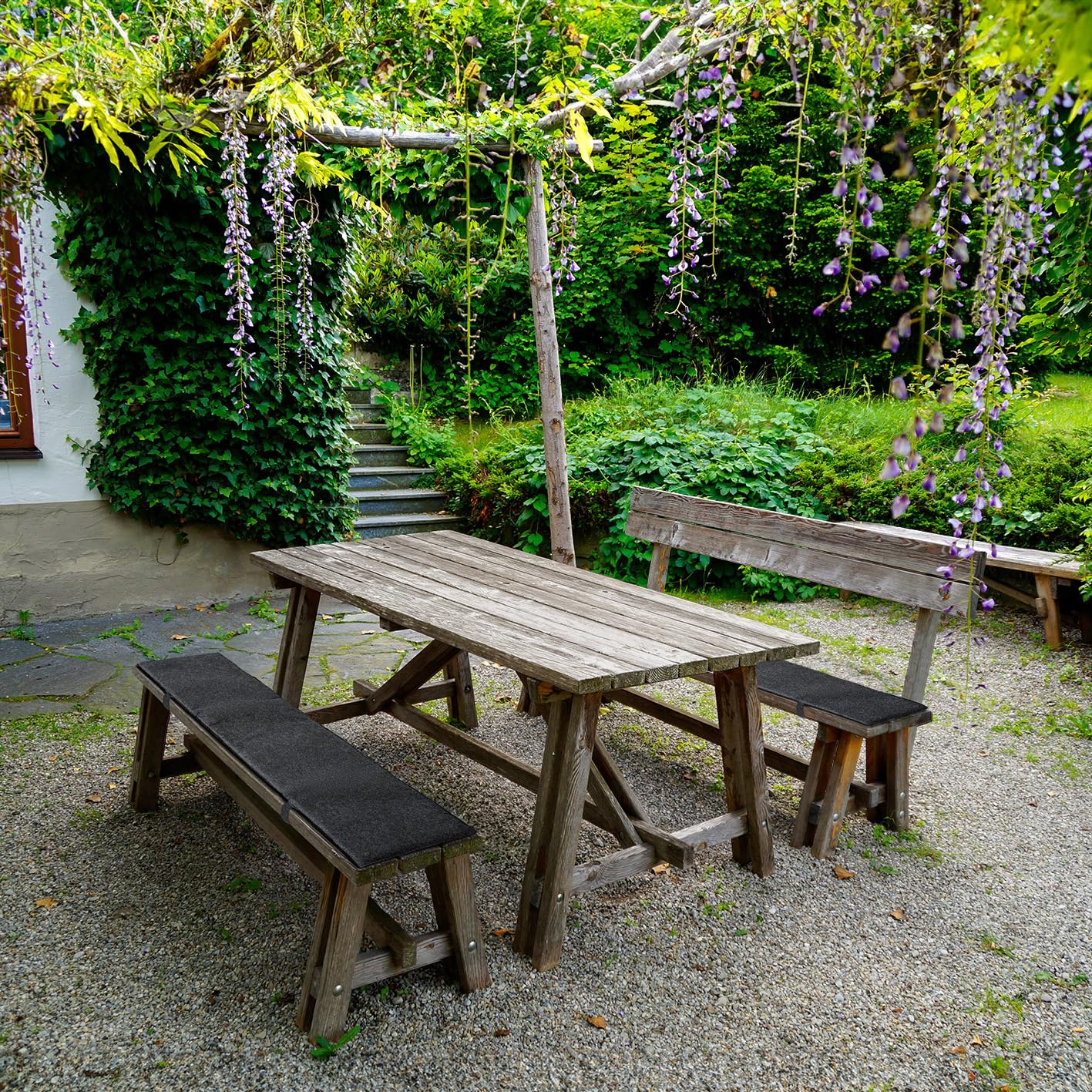 Miqio Design Filz Bierbankauflage - bequem gepolstert - Sitzauflage für Bierzeltgarnitur - Sitzpolster für Bierbänke – 110x25 cm für Kurze und Lange Bänke geeignet - Dunkelgrau anthrazit