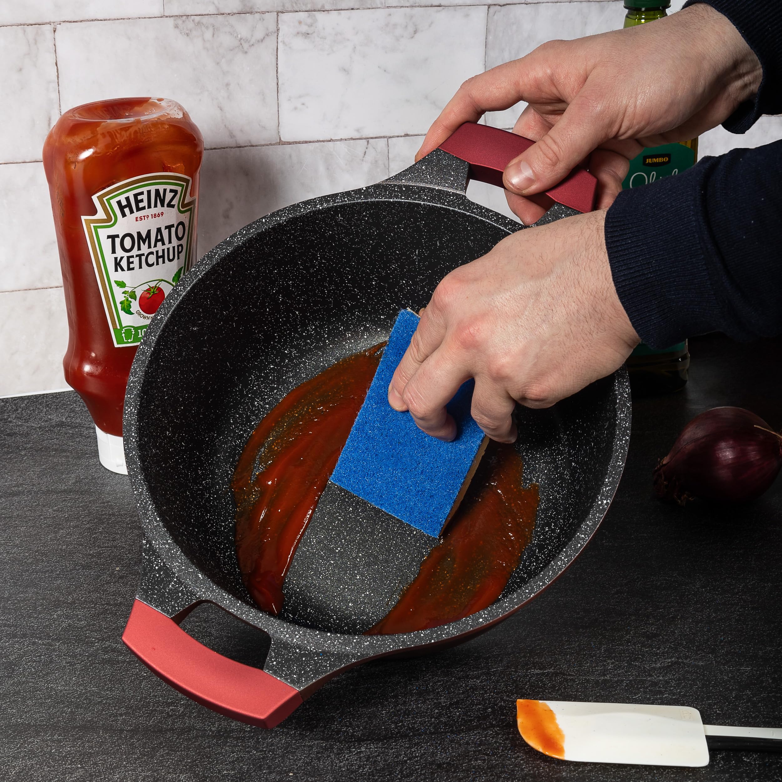 ROYALTY LINE, Juego de 13 piezas, Batería de cocina de aluminio fundido, revestimiento marmolado, con mangos de silicona extraíbles, compatible con todas las fuentes de calor, Color bronce