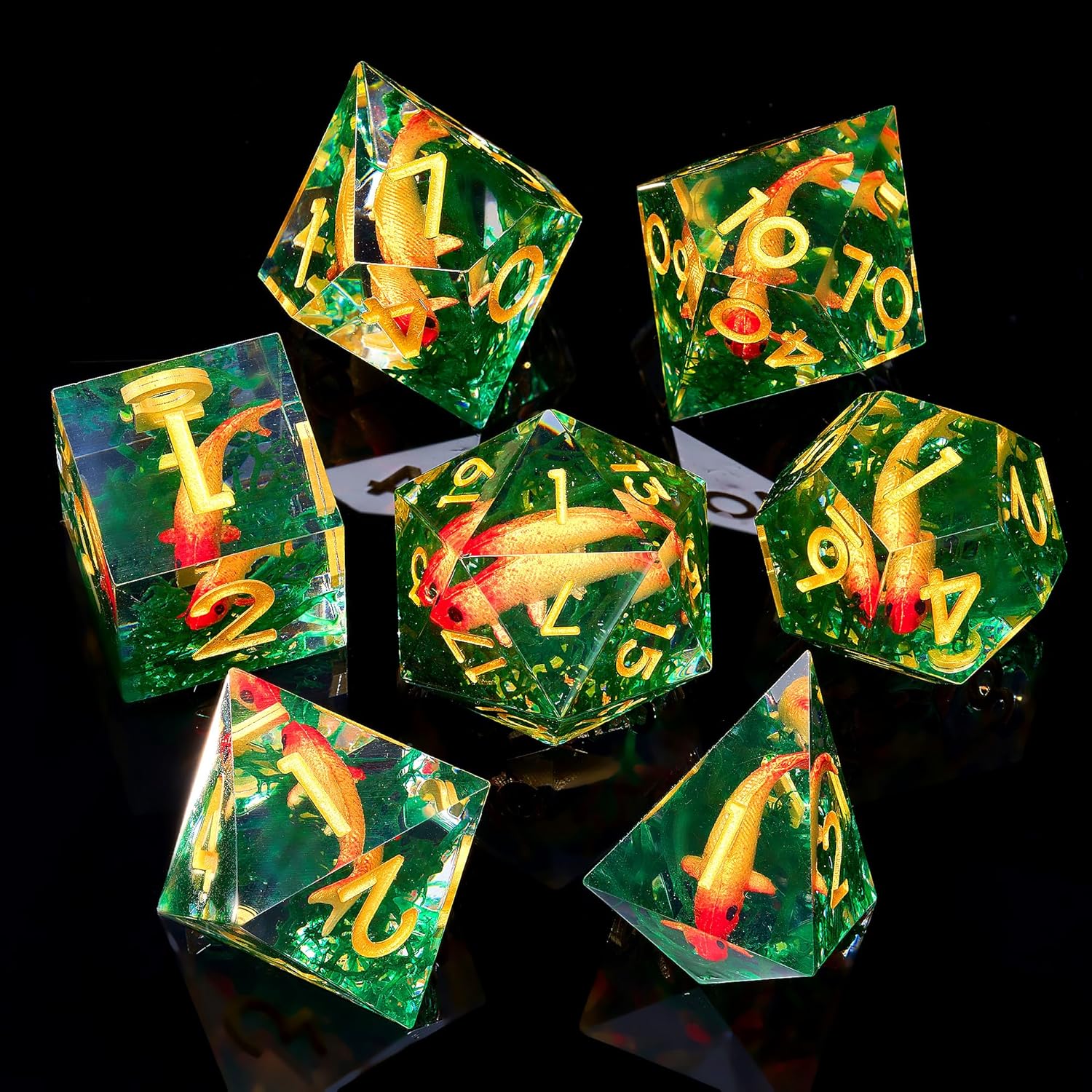 Moss and Koi Fish DND Dice Set - 7Pcs Sharp Edge Resin Polyhedral Game Dice for D&D RPG - Includes D20, D12, D10, D8, D6, D4 - Moss Agate Fish Design(Gold)