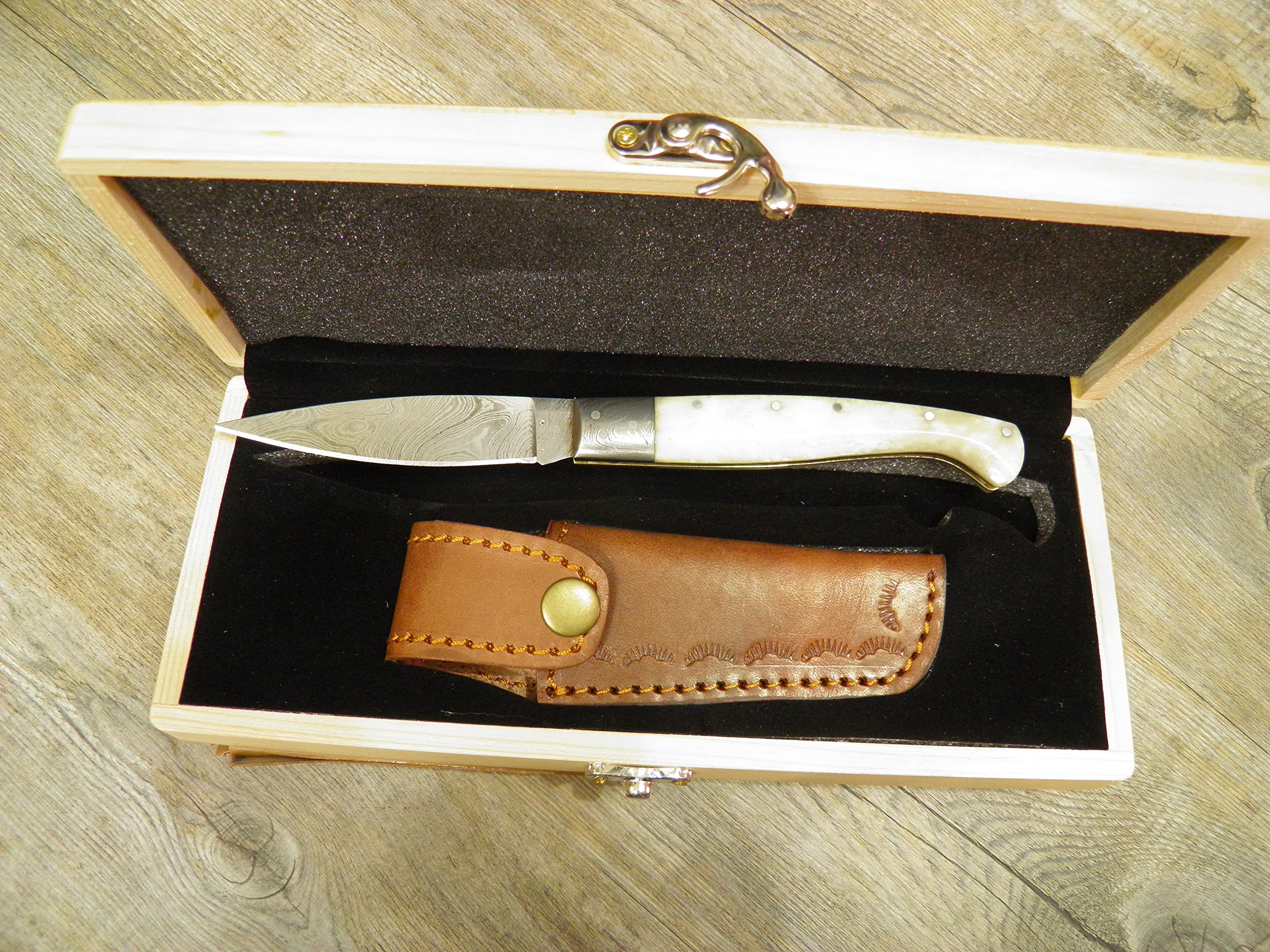 Coltello sardo Pattada Damasco Manico in osso di tibia 22 cm sardegna