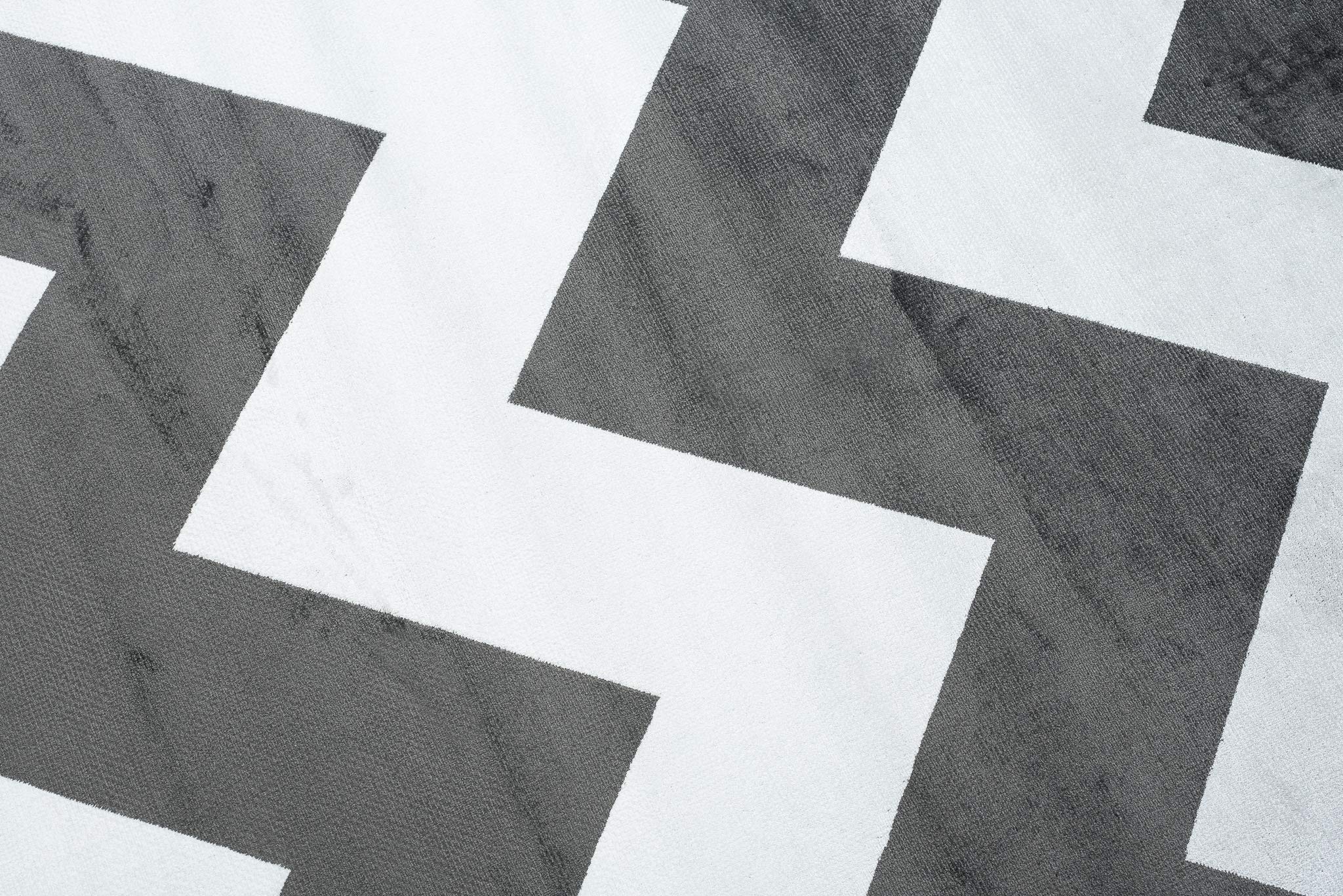 Tapiso Jafar dywan do salonu, cienki, nowoczesny, krótkie runo, geometryczne paski, Zig Zag kremowy, czarny, antracyt, do jadalni, płaskie runo, wiskoza, 160 x 230 cm