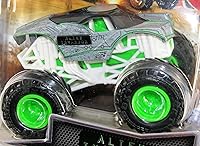 Vista 2 de Monster Jam 2023 Spin Master 1:64 Diecast Truck Series 31 Steel Reveal Alien Invasion