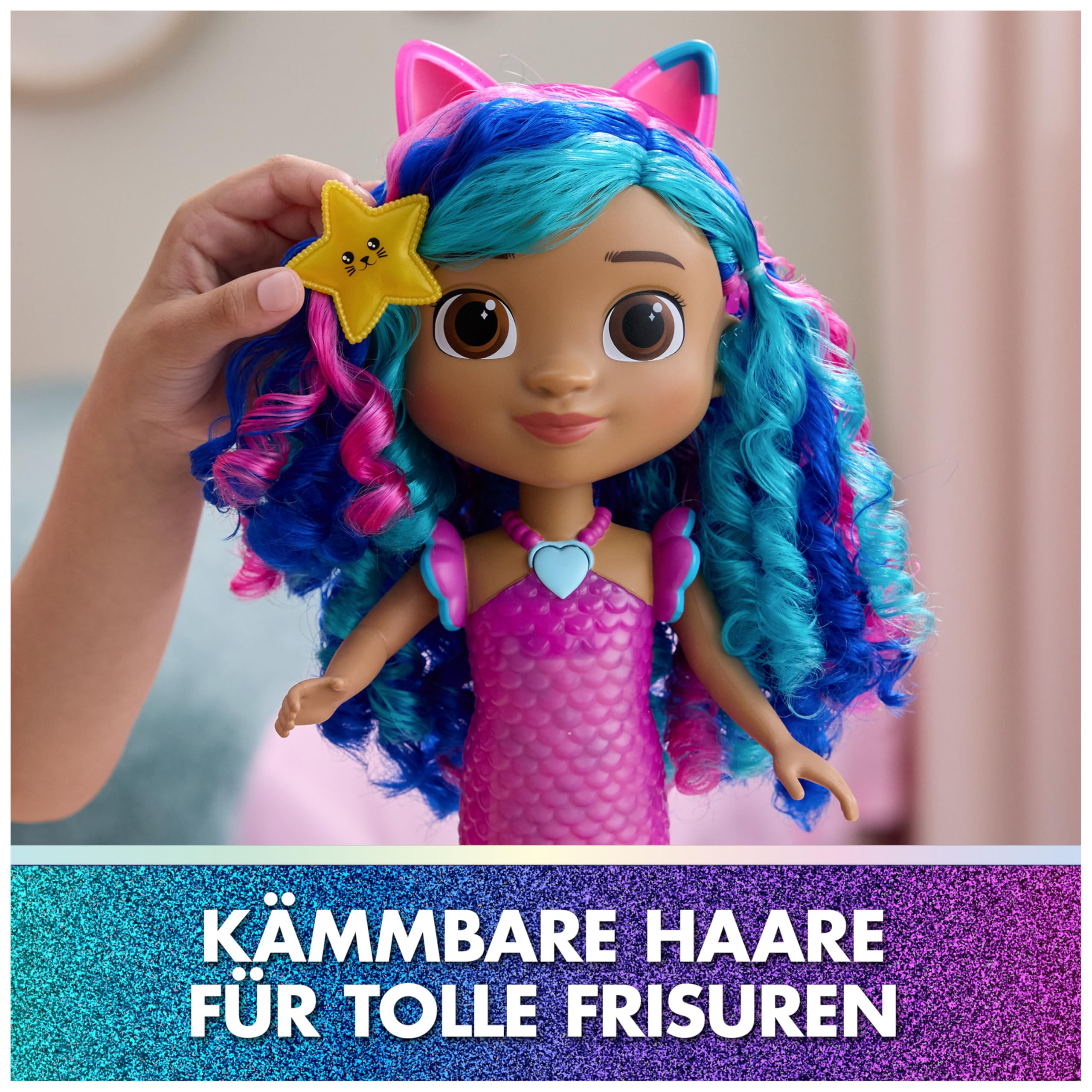 DreamWorks Gabby's Dollhouse – Sing & Shine Meerjungfrau Gabby, 35 cm große Puppe mit Licht- und Soundeffekten, spricht Deutsch, für Kinder ab 3 Jahren