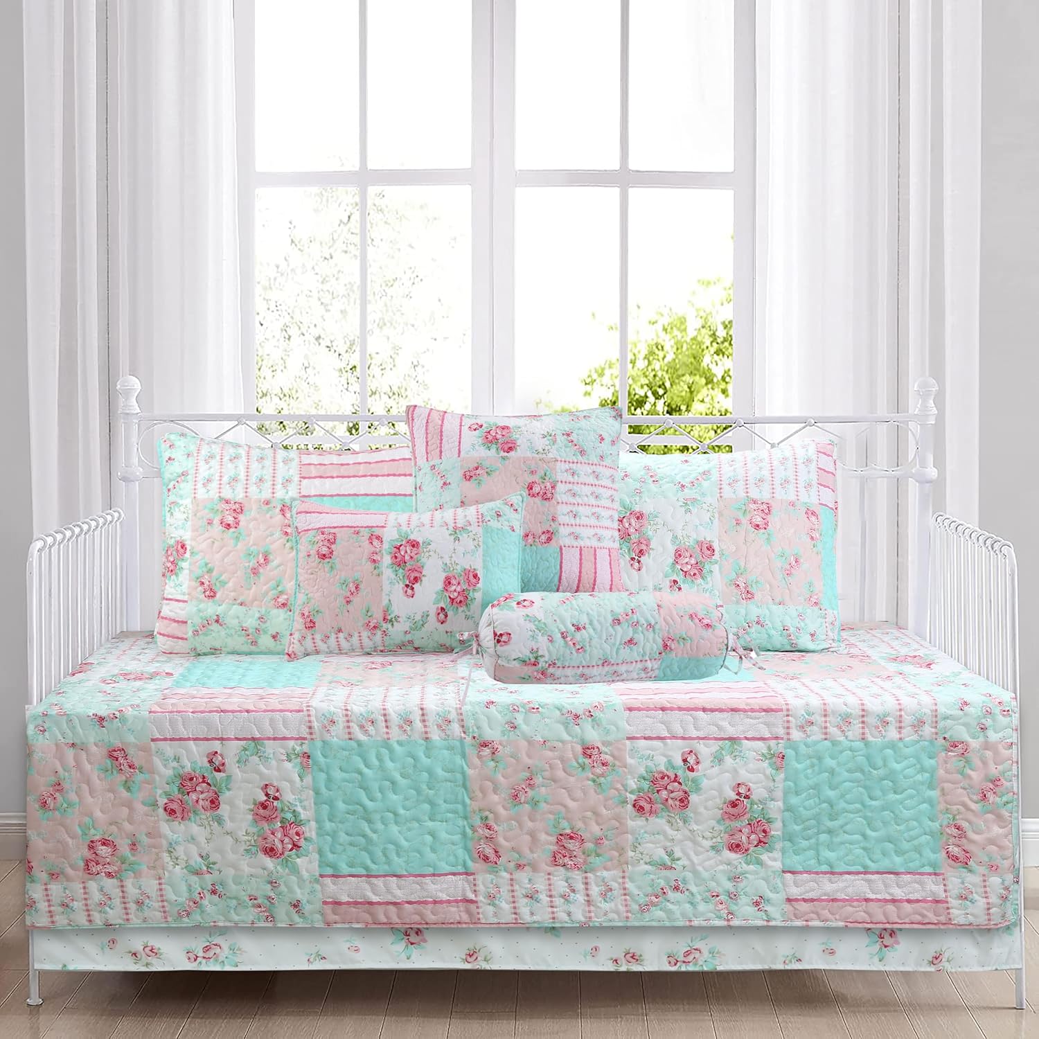 Azalea Floral Chintz Paisley Microfiber Reversible Quilt Bedding Set Coverlet, Bedspread, Pink Rose, 7-Piece Daybed Cover Set with Décor Pillows