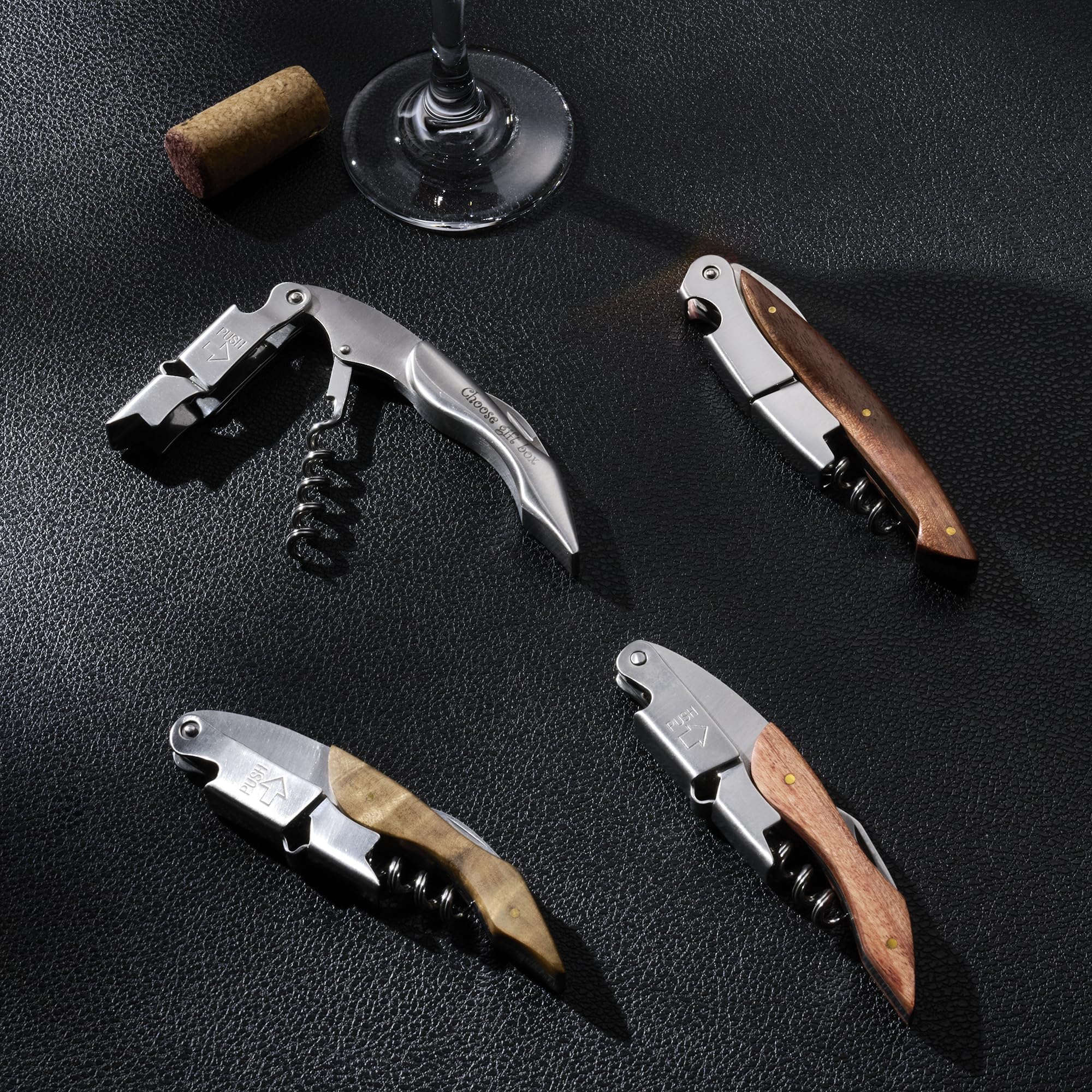 Fanery Sue Sacacorchos de Sommelier con Grabado Personalizado - Abridor de Vino 3 en 1 Acero Inoxidable, Incluye Cortaúltimos y Abrebotellas - Regalo para Camareros, Barmans y Uso Doméstico