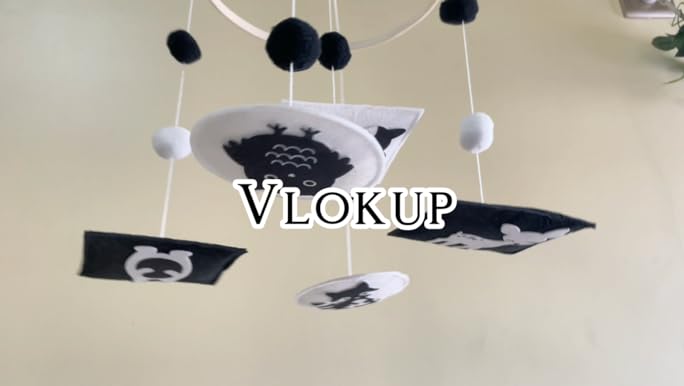 ドローイング『Baby Mobile』 Amazon.com : Vlokup Montessori Mobile, Black and White