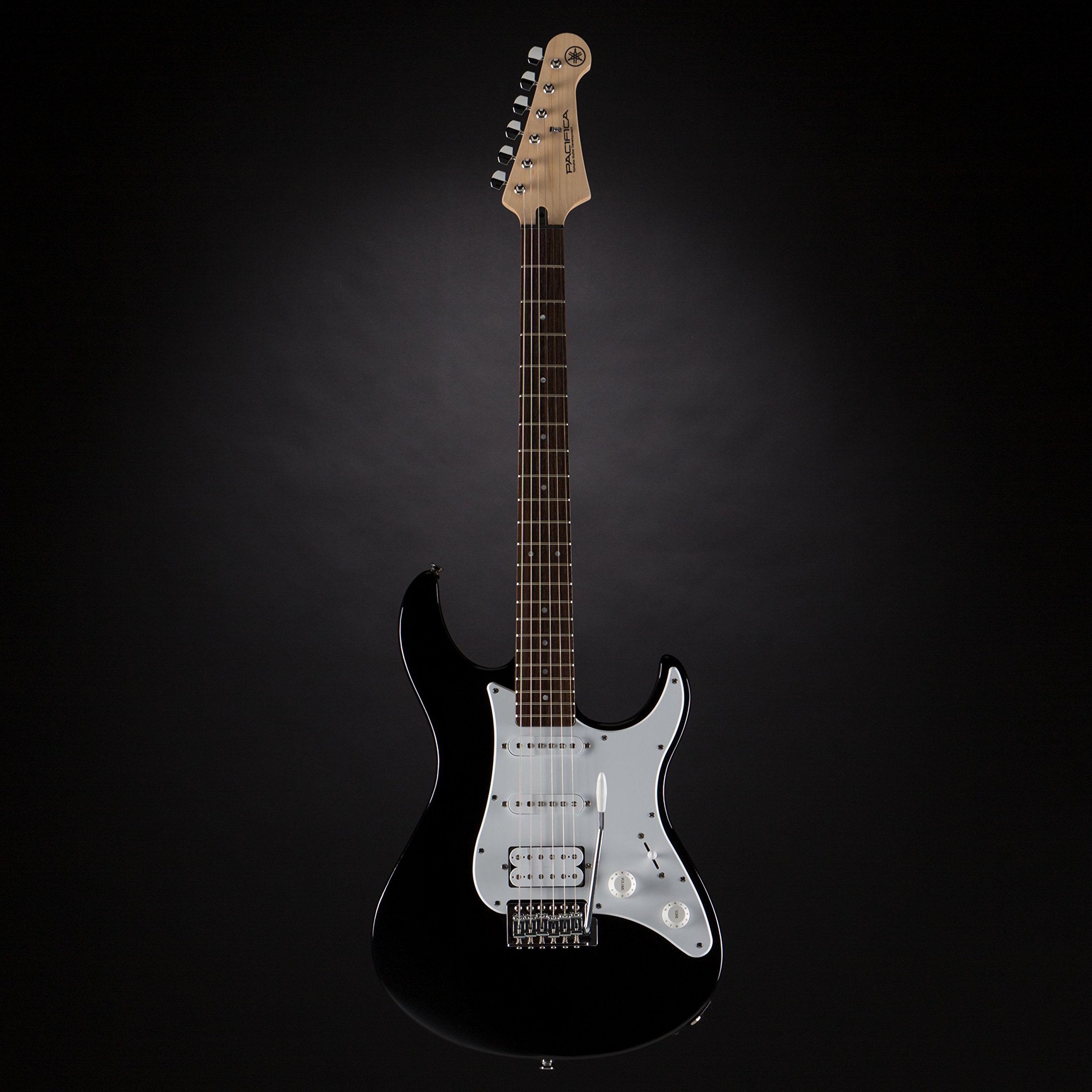 Amazon.co.jp: Yamaha Pacifica 012 Electric Guitar, black