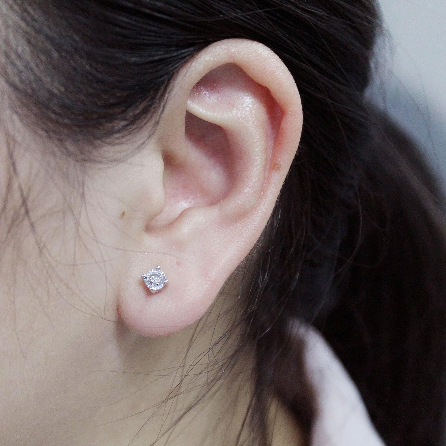 Women Diamond Stud Earrings Set in 925 Sterling Silver 1/10Ctw to 1/4 Ctw (I2-I3) Natural Diamonds