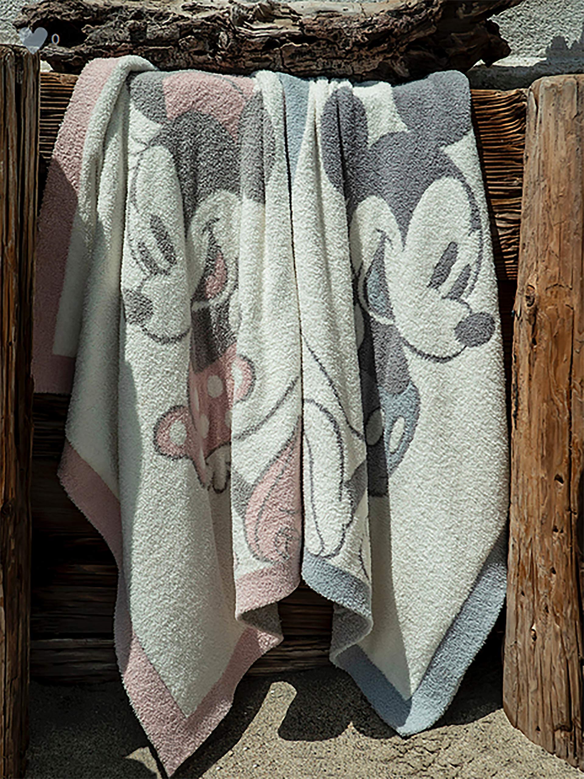 Amazon.com: Barefoot Dreams CozyChic Vintage Mickey Mouse Baby 