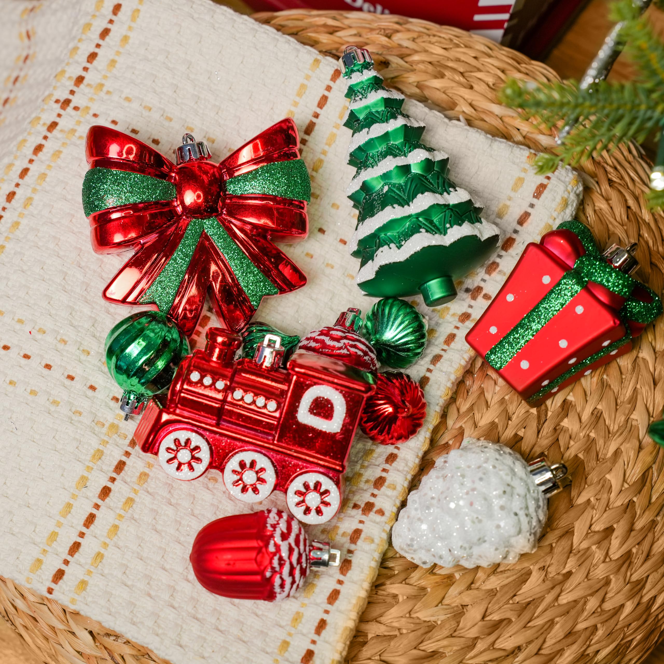 Alupssuc 82 Palline di Natale Infrangibili, Decorazioni Albero di Natale | 82 Pezzi Palline Albero di Natale, Corde Pre-appese, Plastica Infrangibile, per Albero/Casa/Feste, Rosso, Verde e Bianco