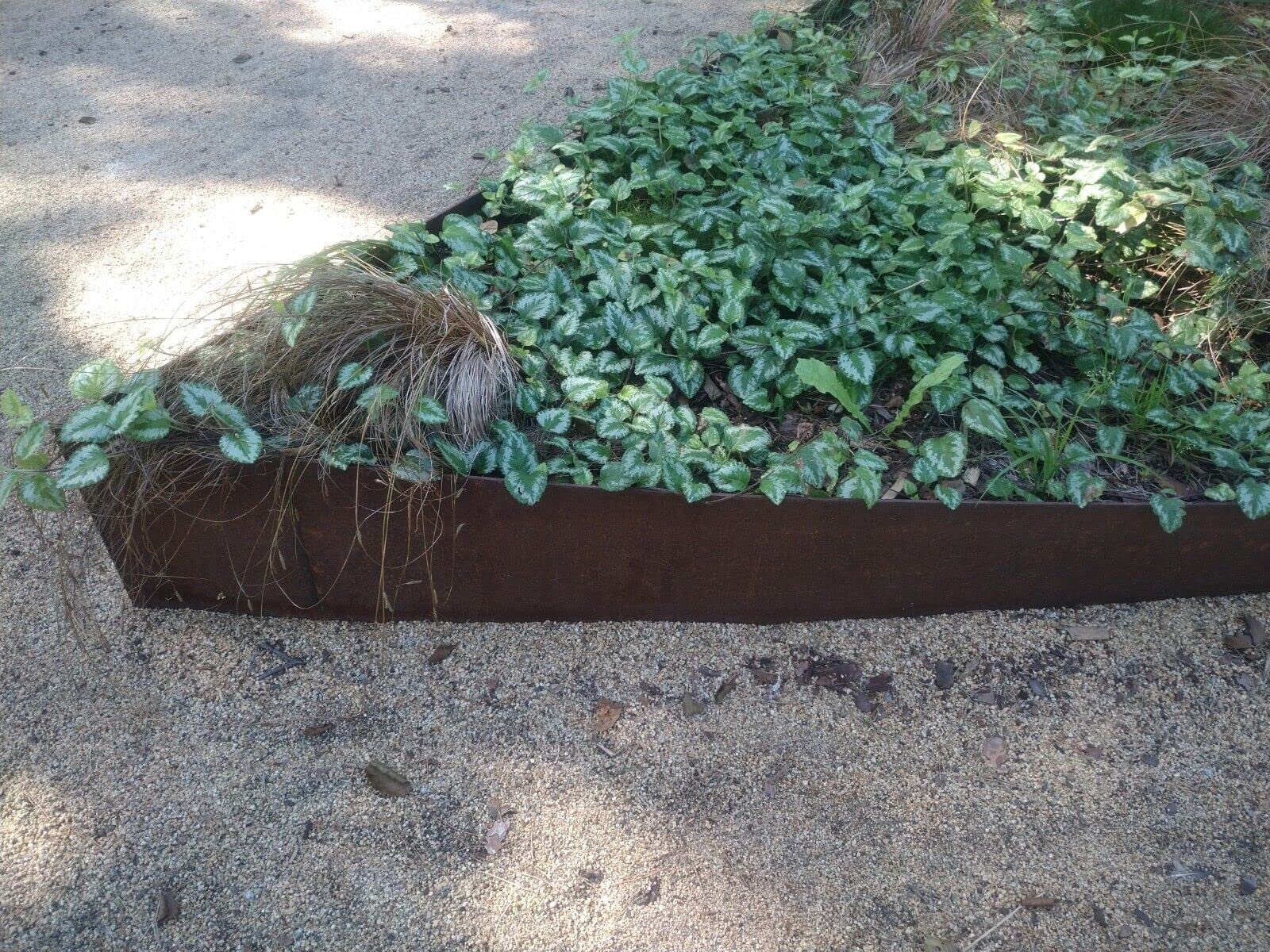 18 cm hoch Rasenkante Stahl Edelrost Mähkante Metall Beeteinfassung 1 Meter Stücke
