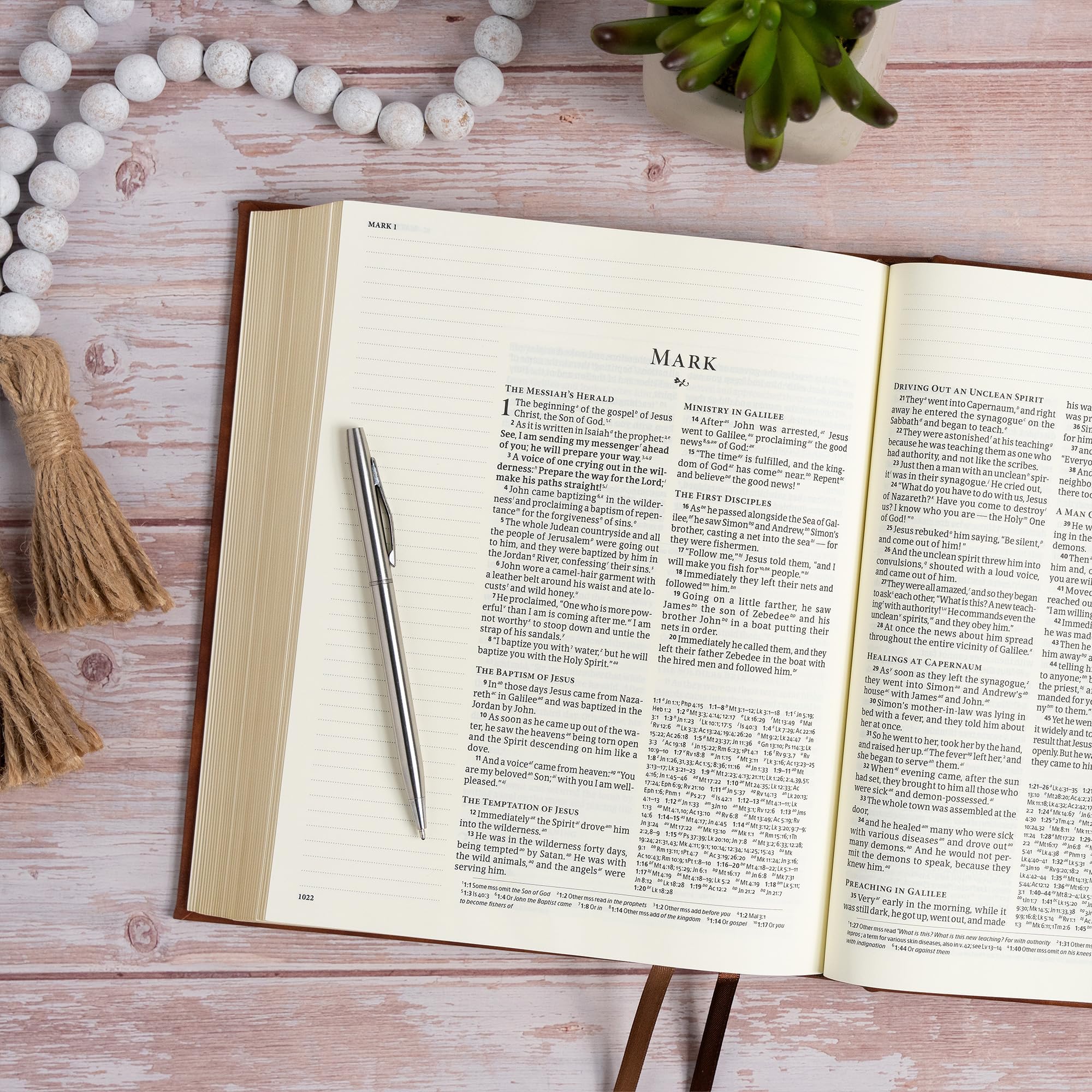 CSB Notetaking Bible, Expanded Reference Edition, Brown LeatherTouch Over Board [Imitation Leather] CSB Bibles by Holman - PT04