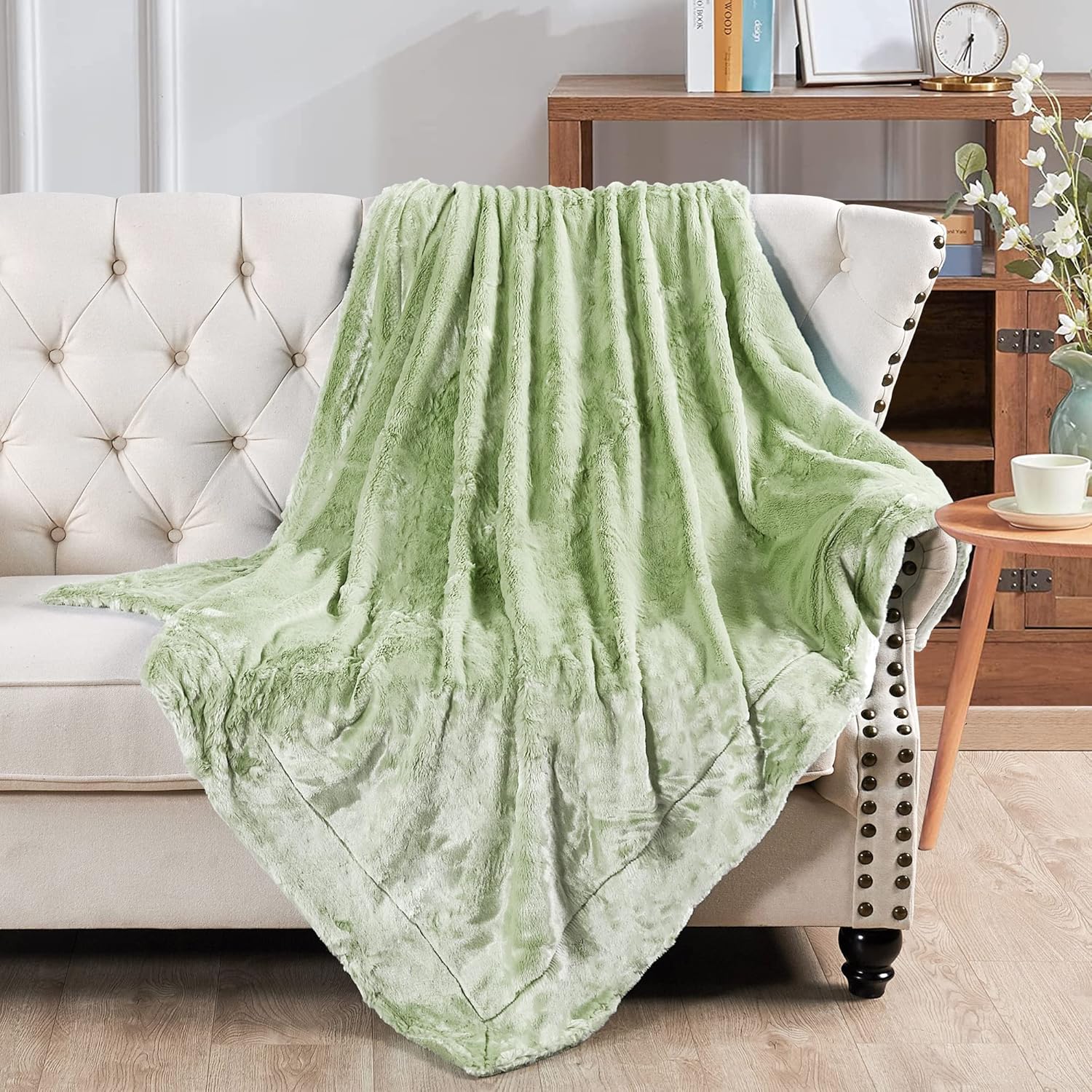 Home Soft Things Green Plain Faux Fur Throw Blanket, Sage - 50'' x 60'' Shiny Silky Smooth Soft Heavy Bed Couch Cover Warm Comfortable Cozy Elegant Plush Throw for Living Room Bedroom
