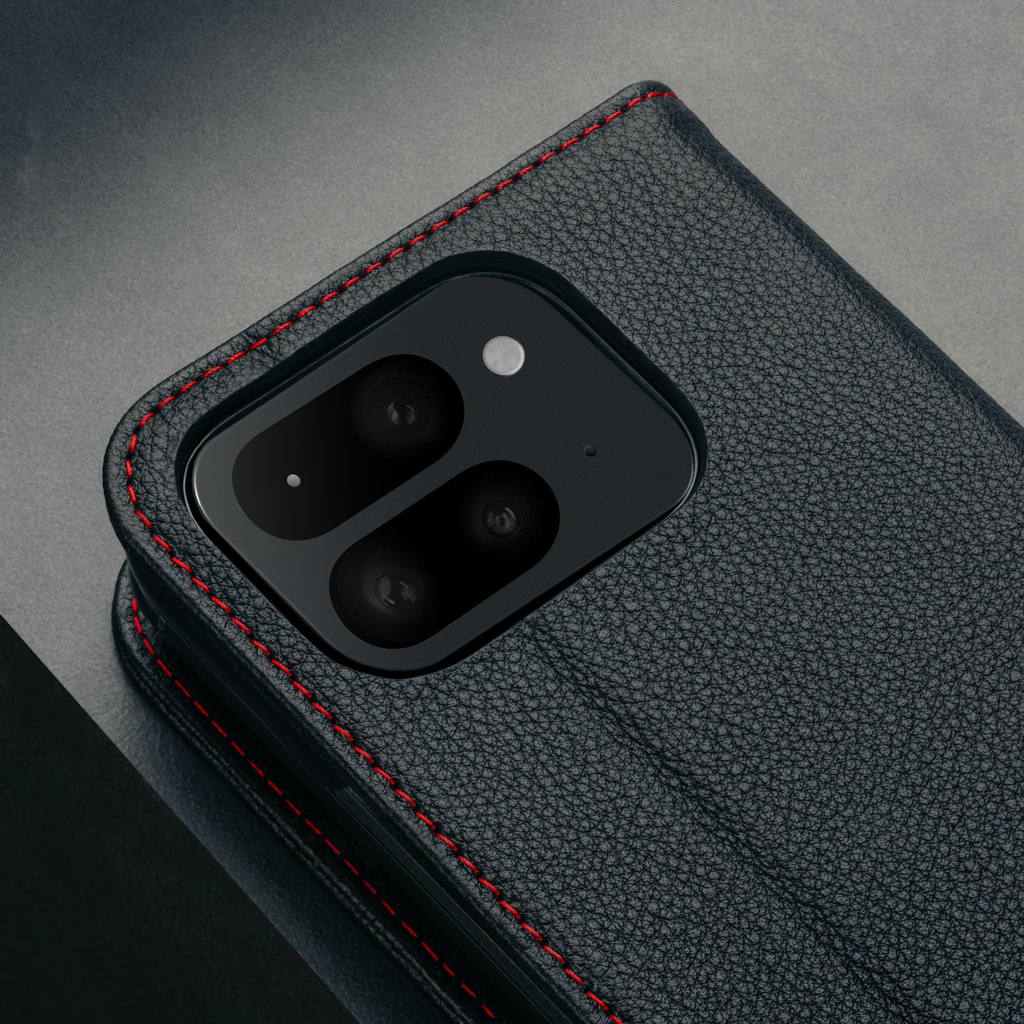 TORRO Etui Kompatybilne z Google Pixel 9 Pro Fold – Wysokiej Jakości Skórzane Etui z Portfelem z Funkcją Stojaka i Miejscami na Karty (Czarny)