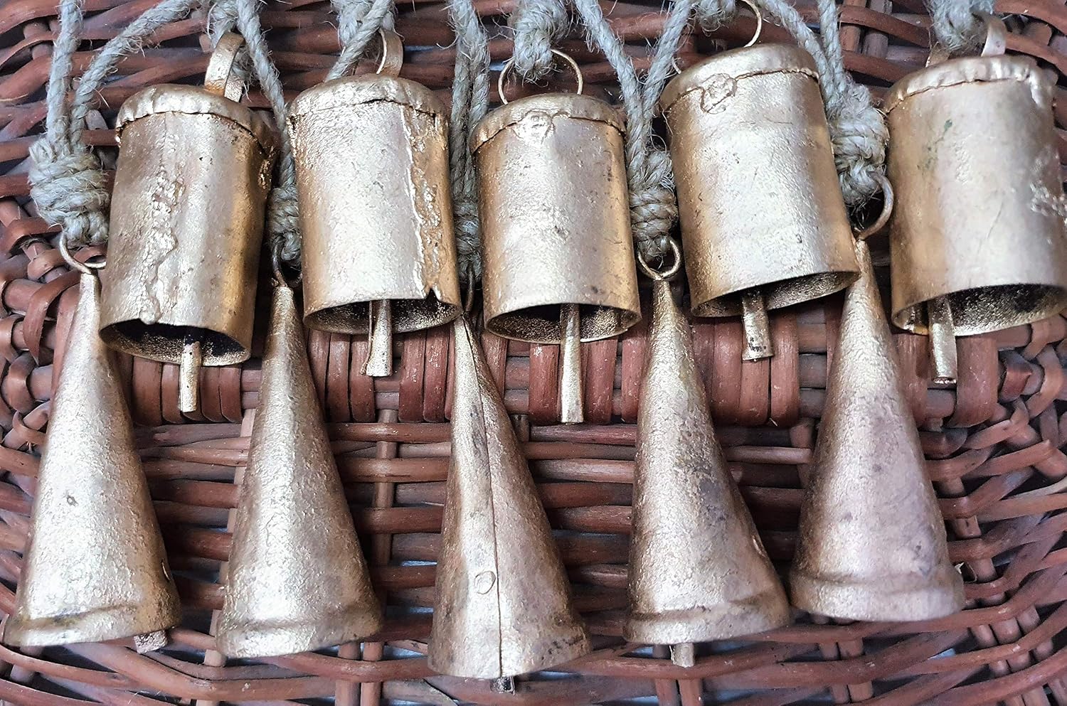 HIGHBIX 7cm Big Vintage Rustic Lucky Tin Metal Cow Bells Handmade Christmas Décor Bells on Jute Rope (10, Cone/Cylinder)