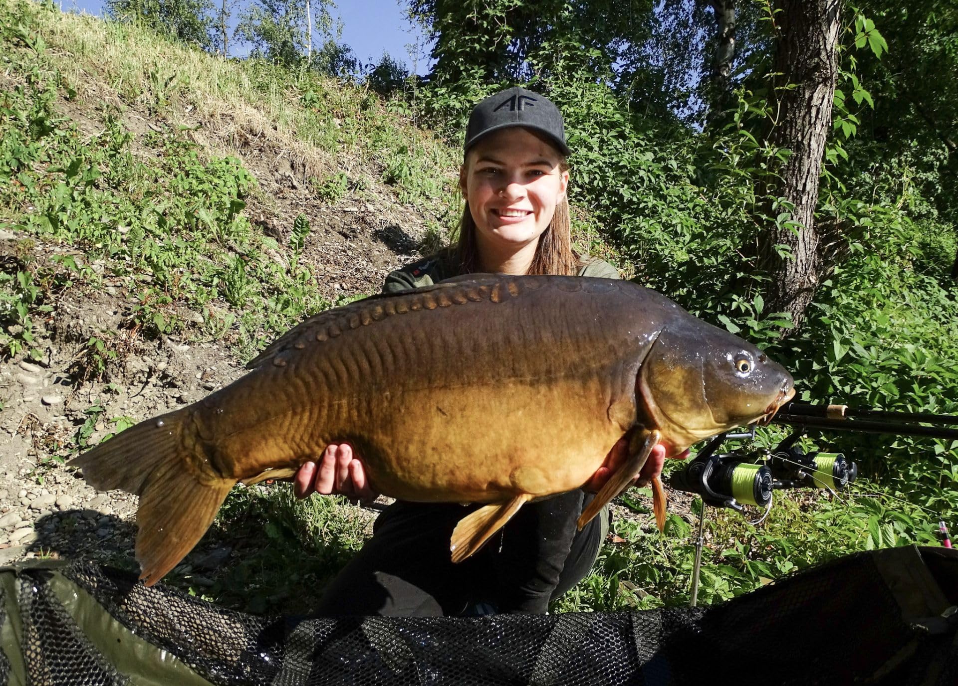 Tandem Baits Set di 8 Weekend Carp Fishing Box Fish Mix | Prepared Maize | Euro Boilies 18/22mm | Pellet Carp XL 8mm | Perfection Hookers 18mm | Mini Pop Up 12mm | Carpfishing Pesche Pesca Accessori